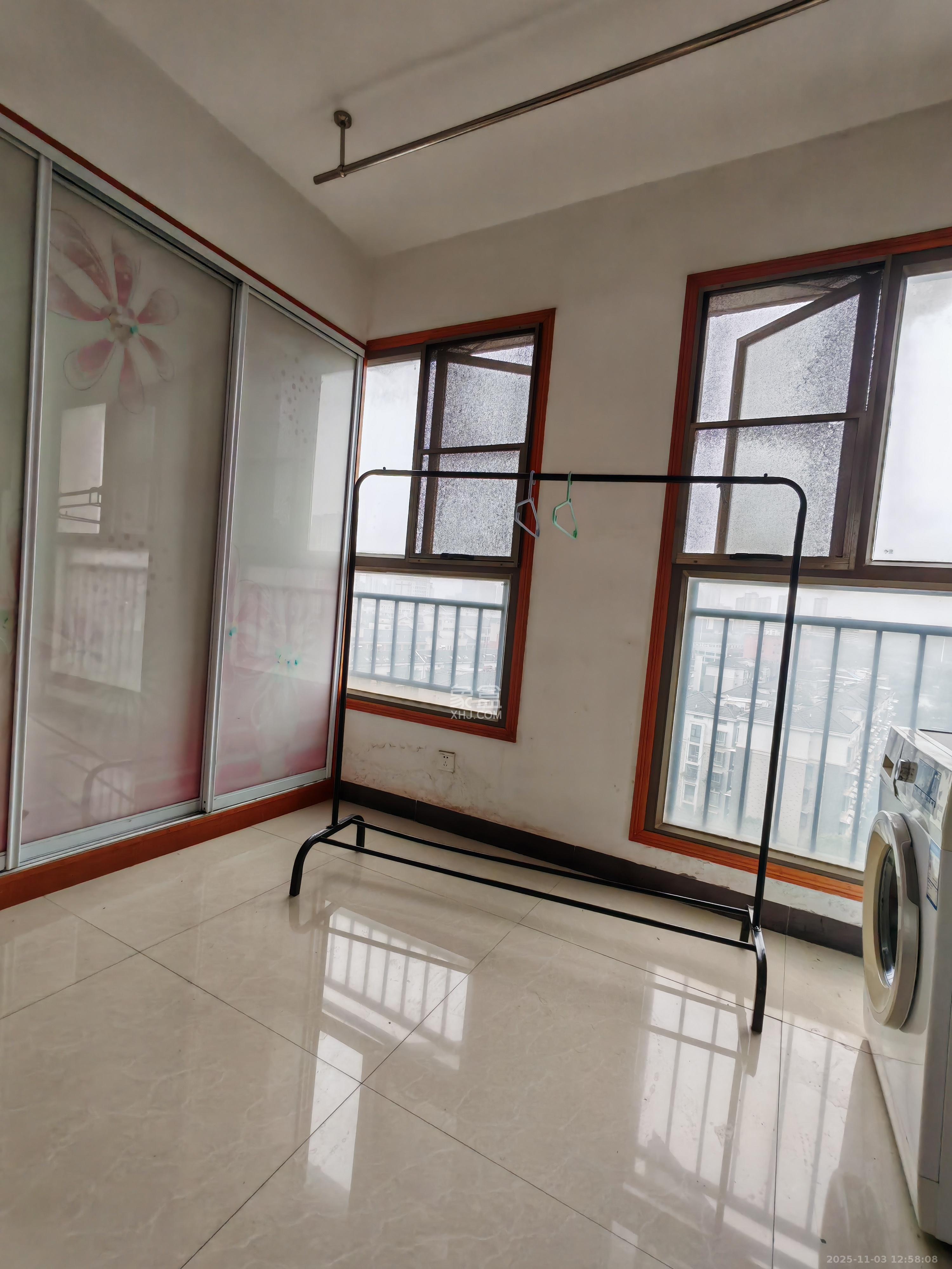 米兰春天 2室1厅1卫 1500.0元/月 米兰春天 2室1厅1卫 1500.0元/月室内图