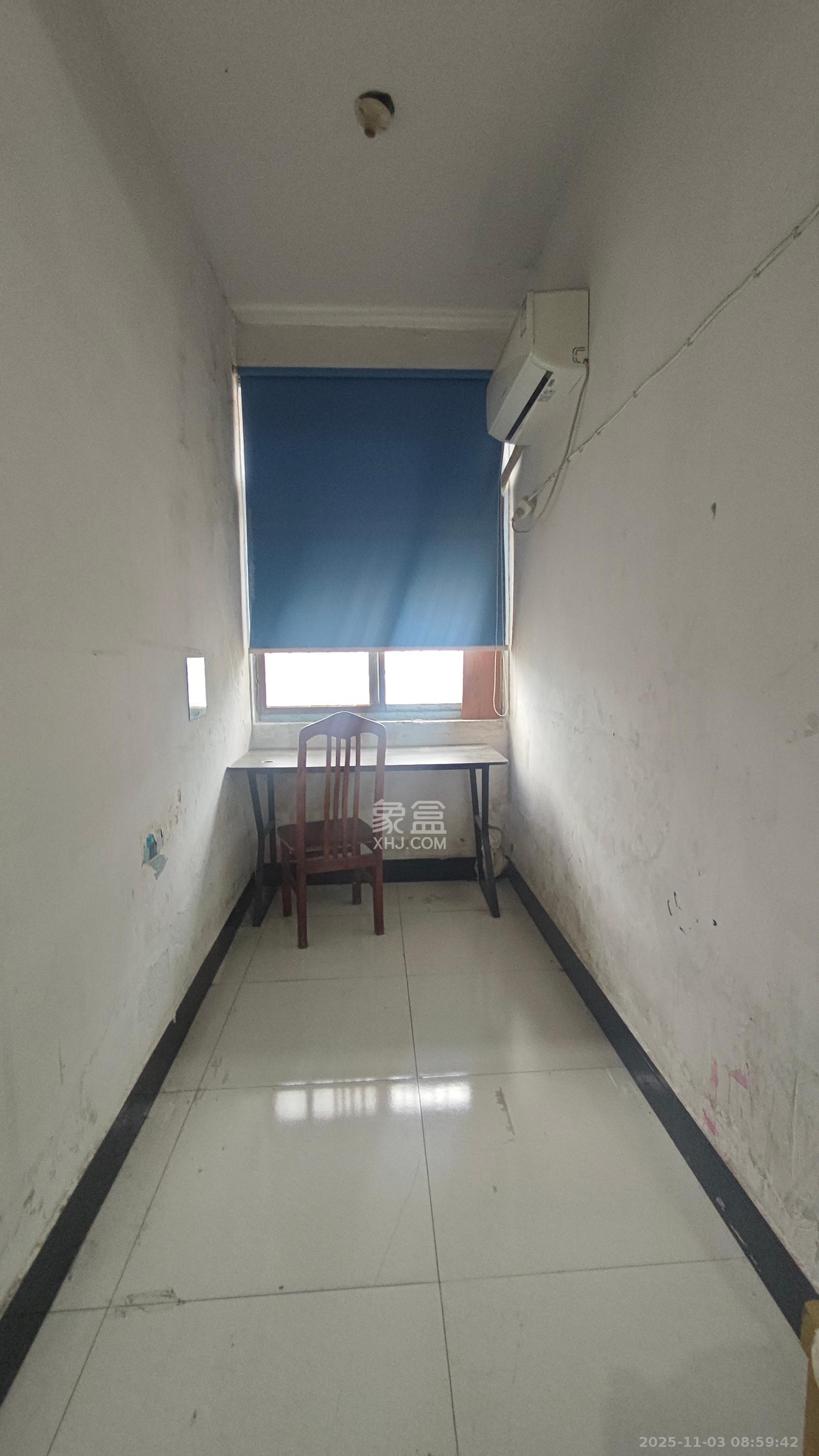 月湖安置小区(马栏山小区) 2室2厅1卫 1100.0元/月 月湖安置小区(马栏山小区) 2室2厅1卫 1100.0元/月室内图