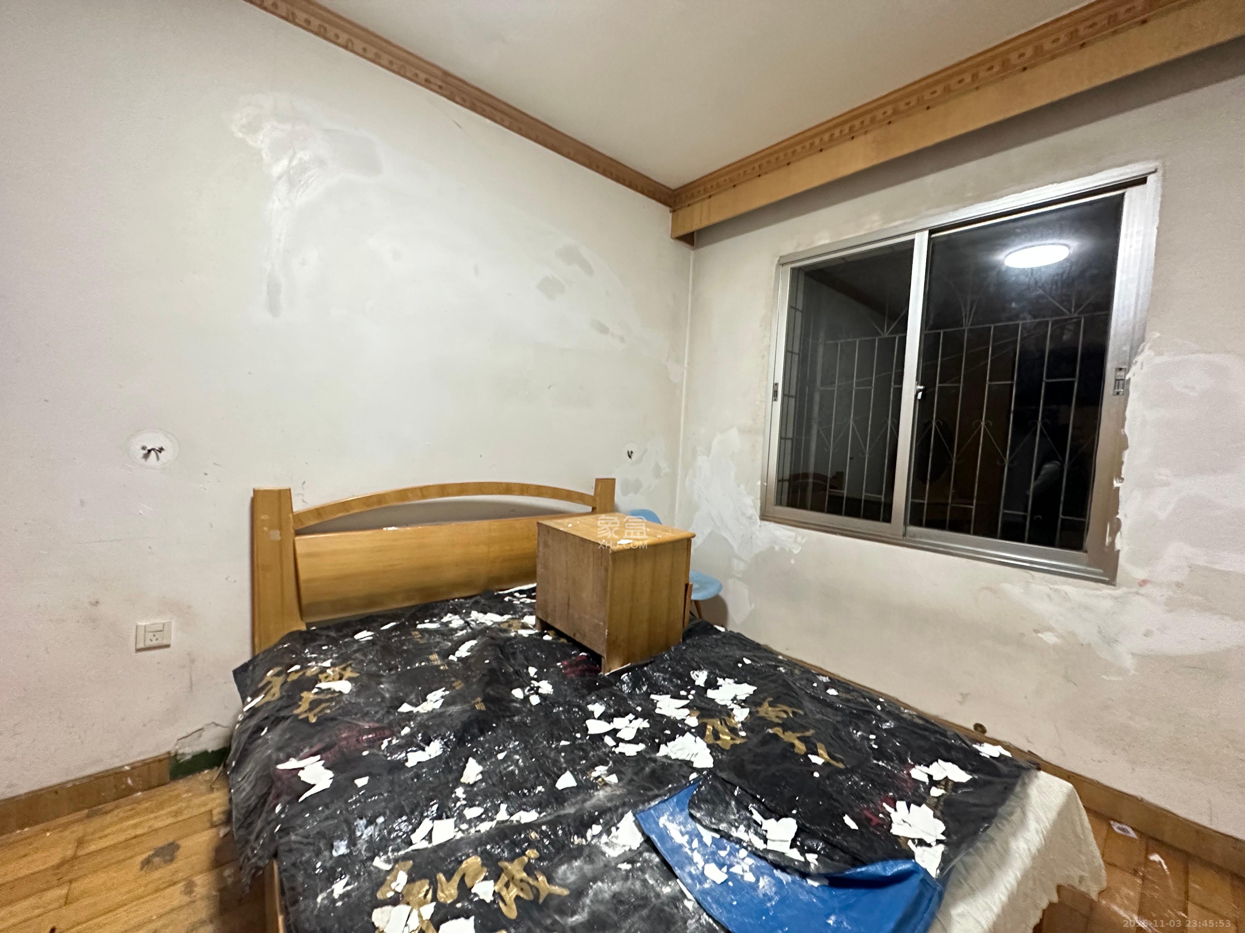 五金矿产进出口集团公司宿舍 2室1厅1卫 1400.0元/月 五金矿产进出口集团公司宿舍 2室1厅1卫 1400.0元/月室内图