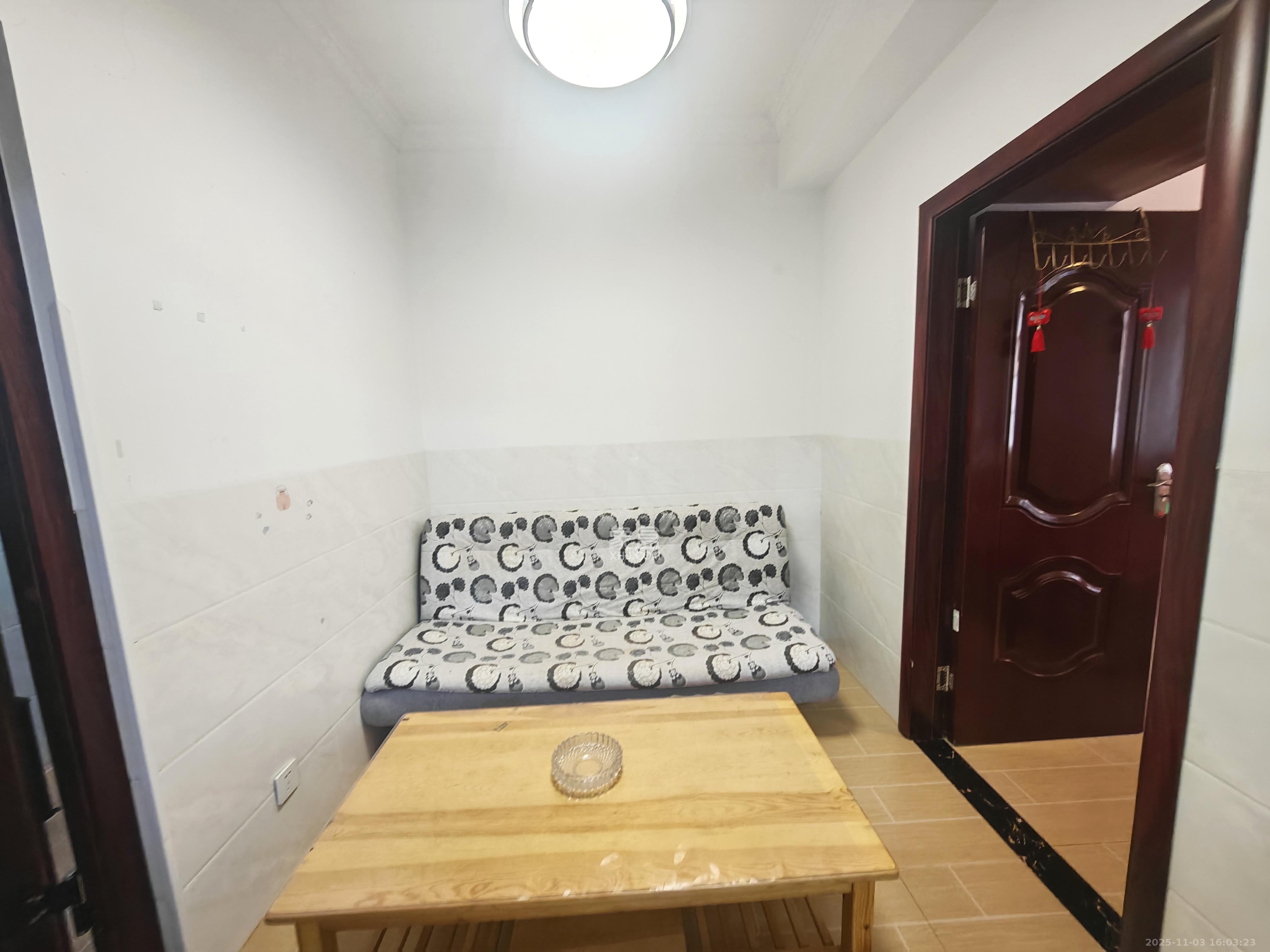 嘉顺苑  1室1厅1卫    1500.0元/月室内图