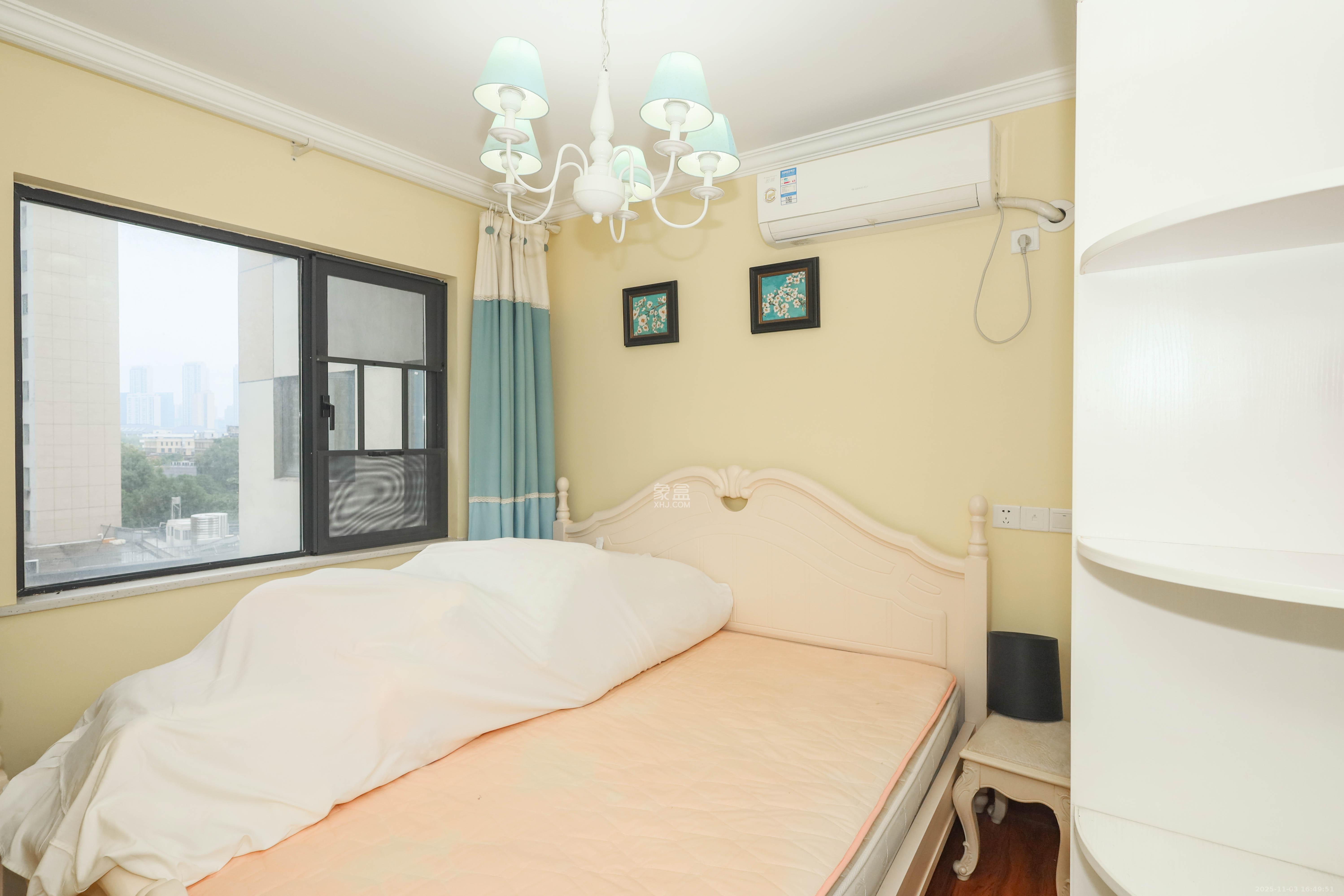 好莱城（弘德西街）  3室2厅1卫    99.0万卧室