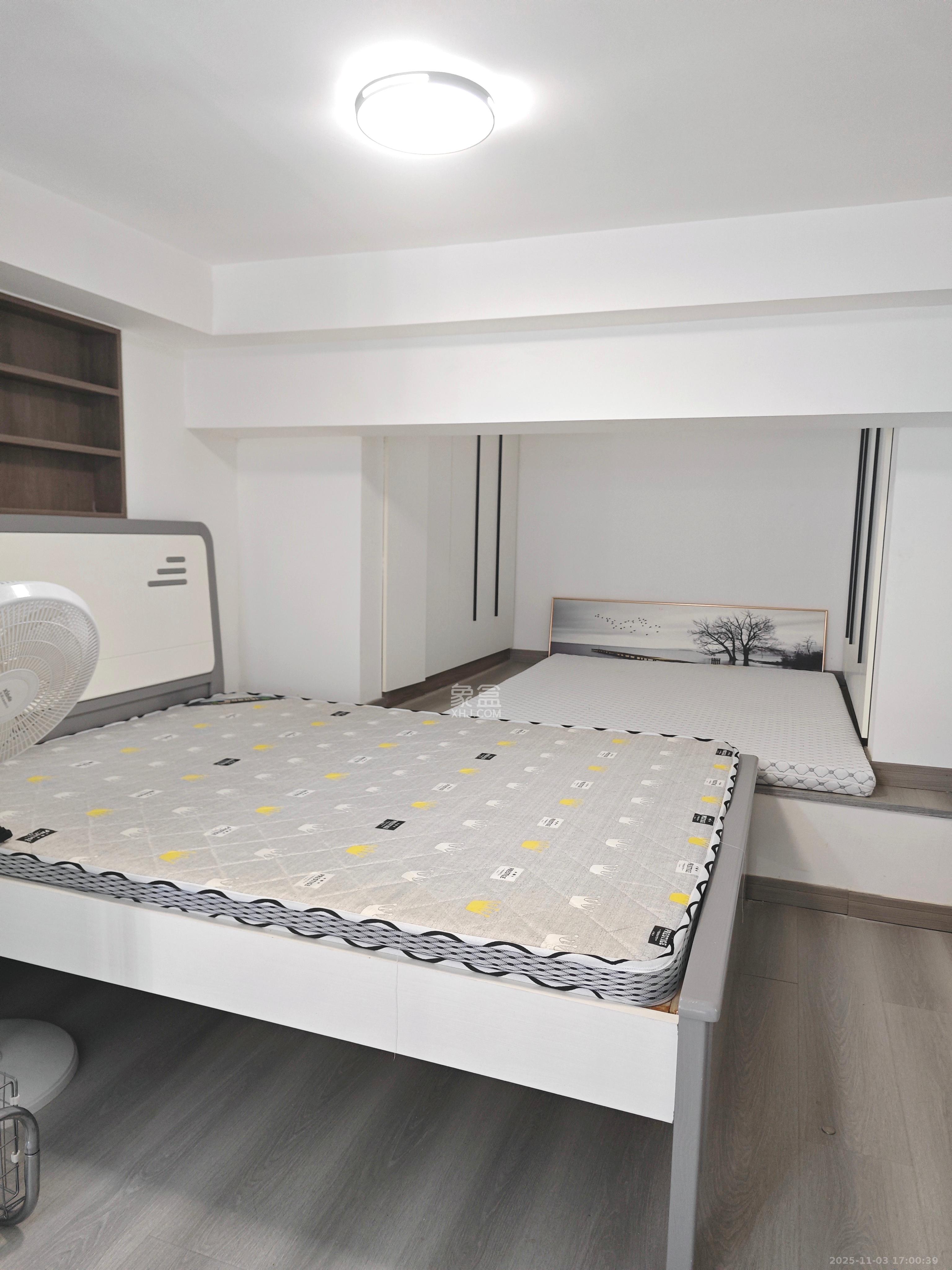 龙湖铂金岛  2室1厅1卫    2300.0元/月室内图