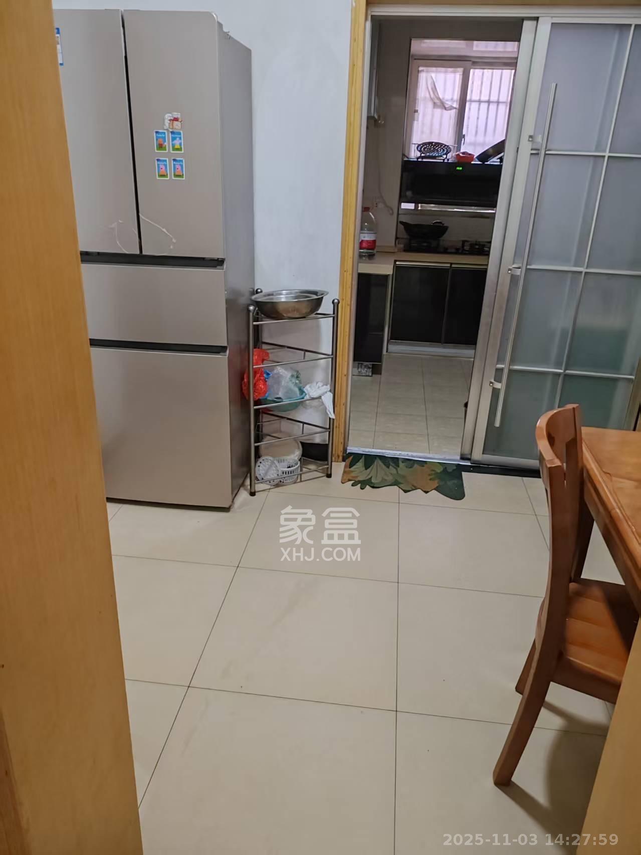 省儿童医院单位宿舍  1室0厅0卫    2000.0元/月室内图