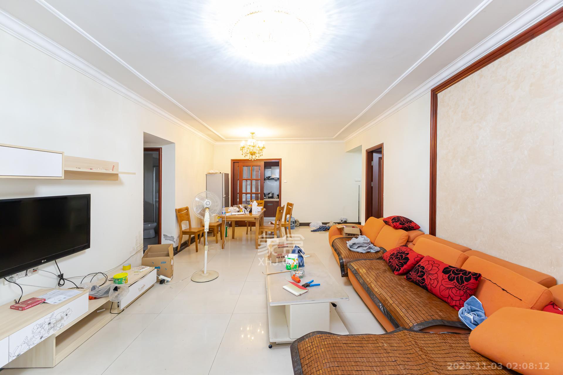 恒大名都  4室2厅2卫    75.8万 恒大名都  4室2厅2卫    75.8万客厅