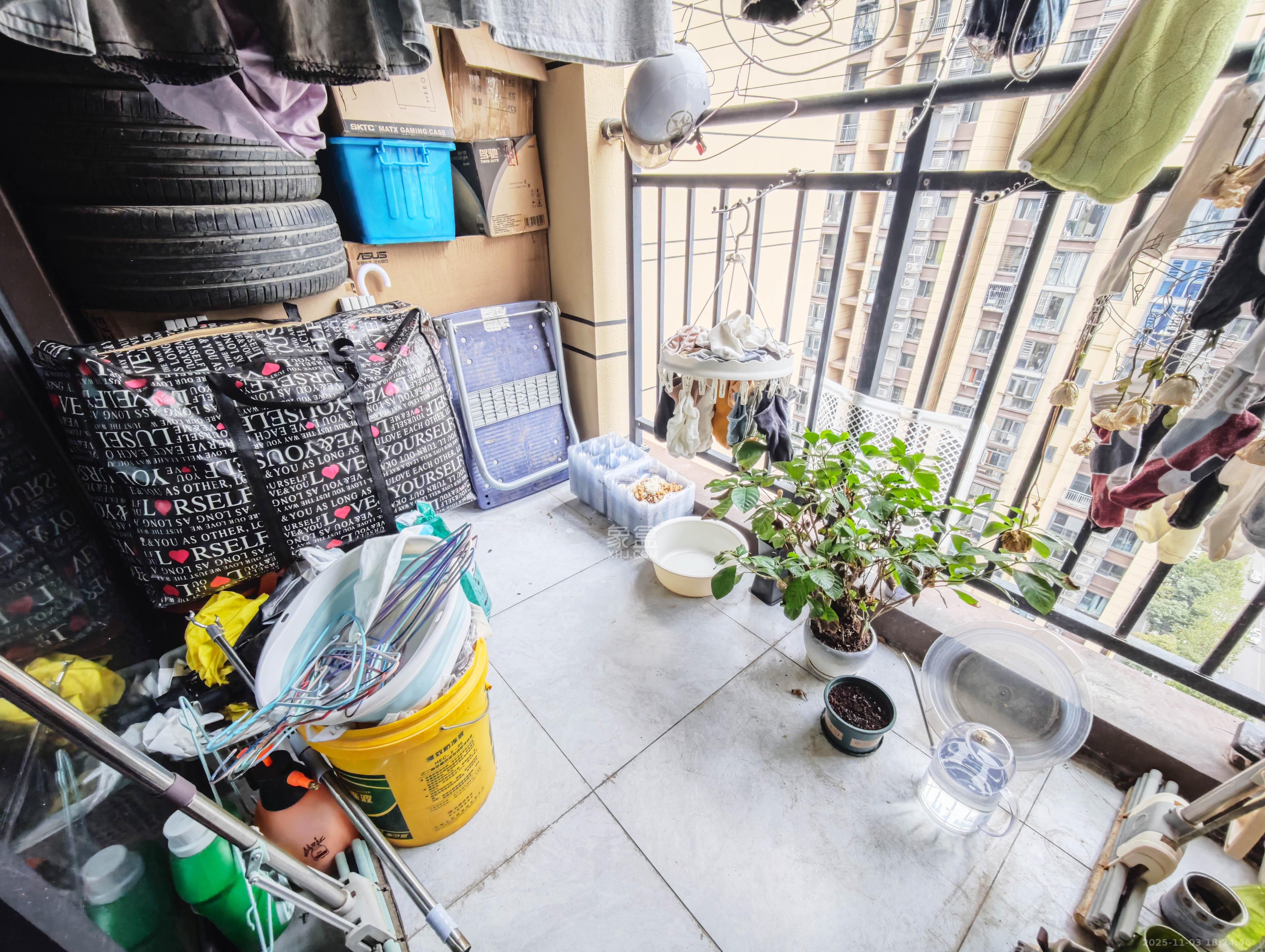 保利城（中航城国际社区、郡原美村）  3室2厅2卫    82.0万其他