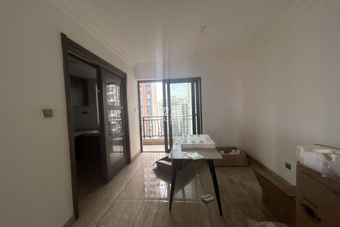 东城首府 4室2厅2卫 1900.0元/月 东城首府 4室2厅2卫 1900.0元/月室内图