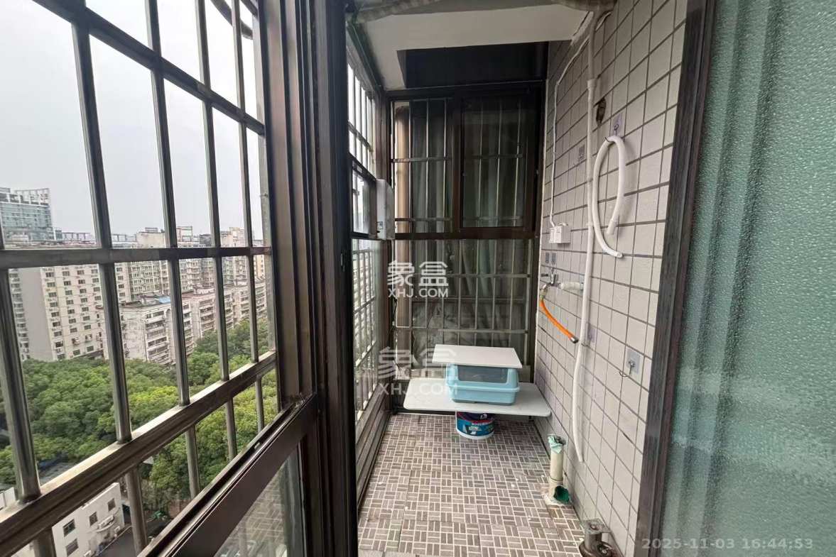 中盛小家碧寓 1室1厅1卫 1500.0元/月 中盛小家碧寓 1室1厅1卫 1500.0元/月室内图