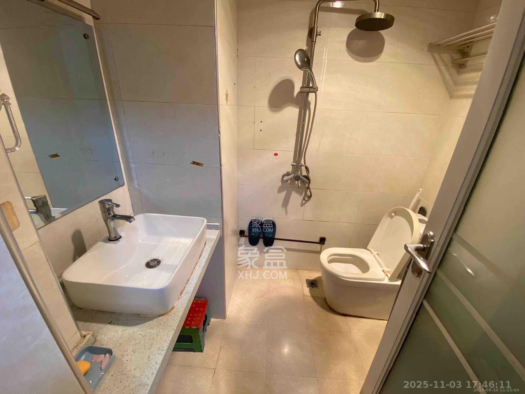 君庭金福苑  1室1厅1卫    1300.0元/月室内图