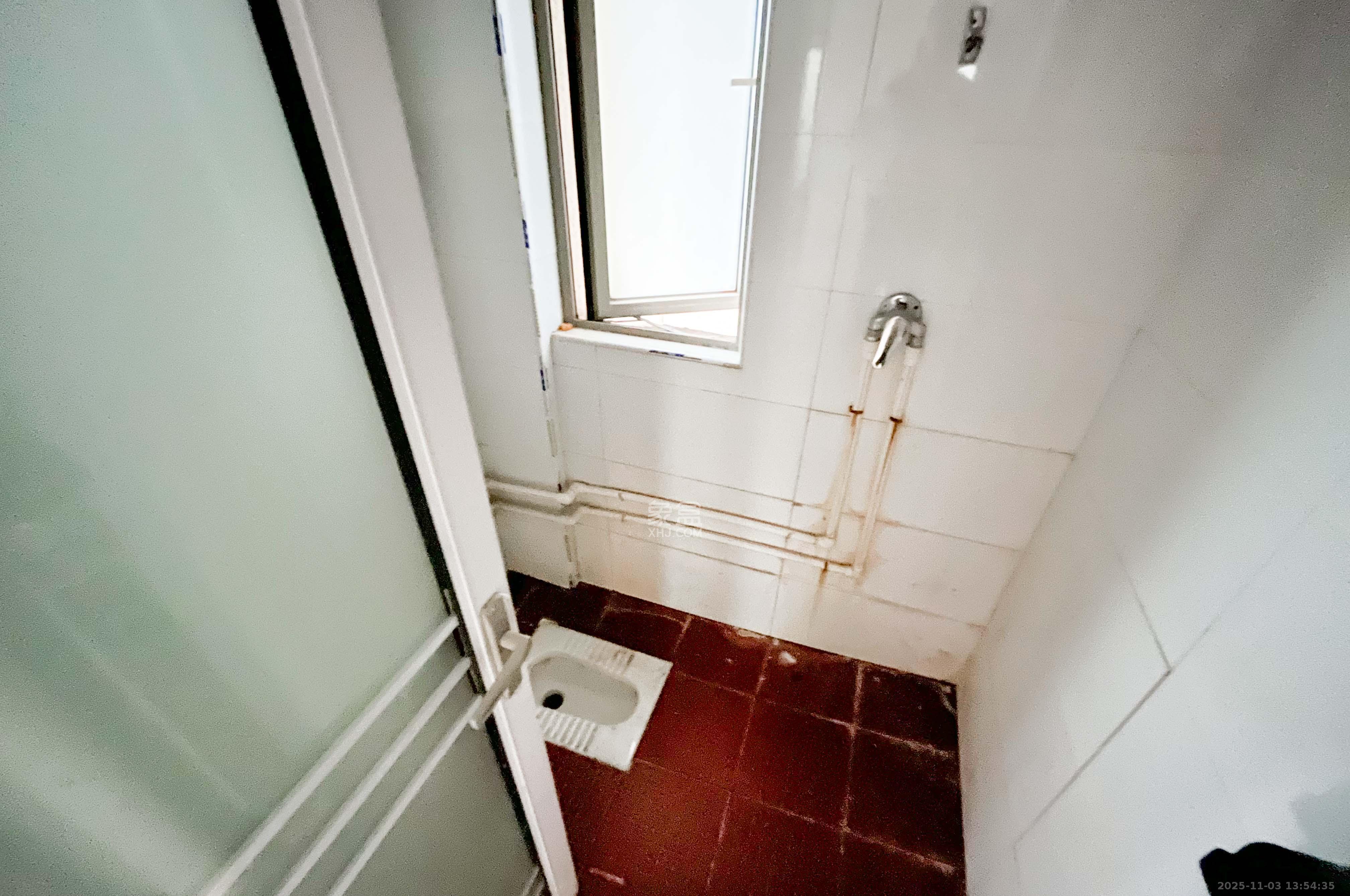 梅溪湖金茂湾  3室2厅2卫    105.0万其他