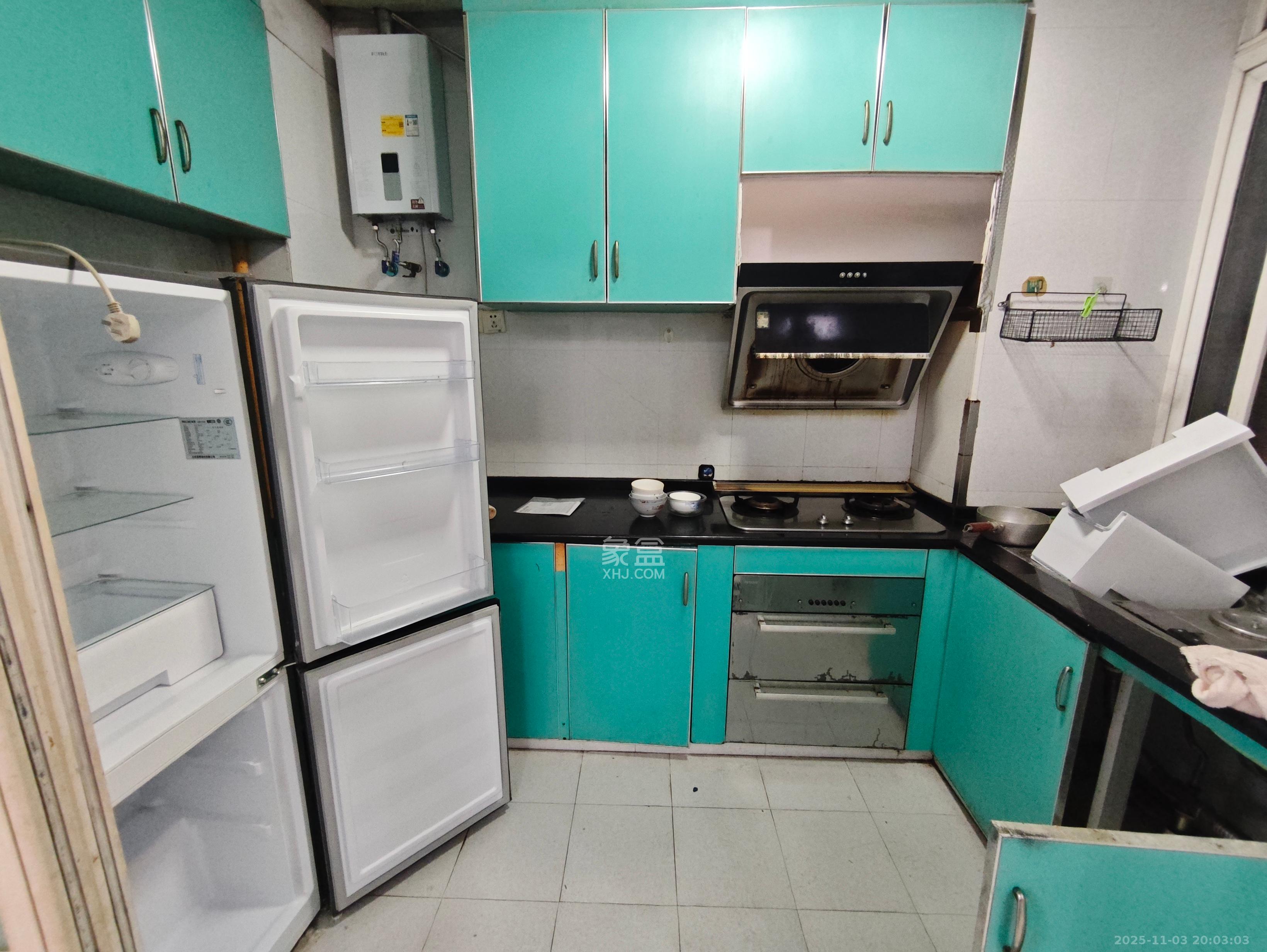 长远华樟名府  3室2厅2卫    2500.0元/月室内图