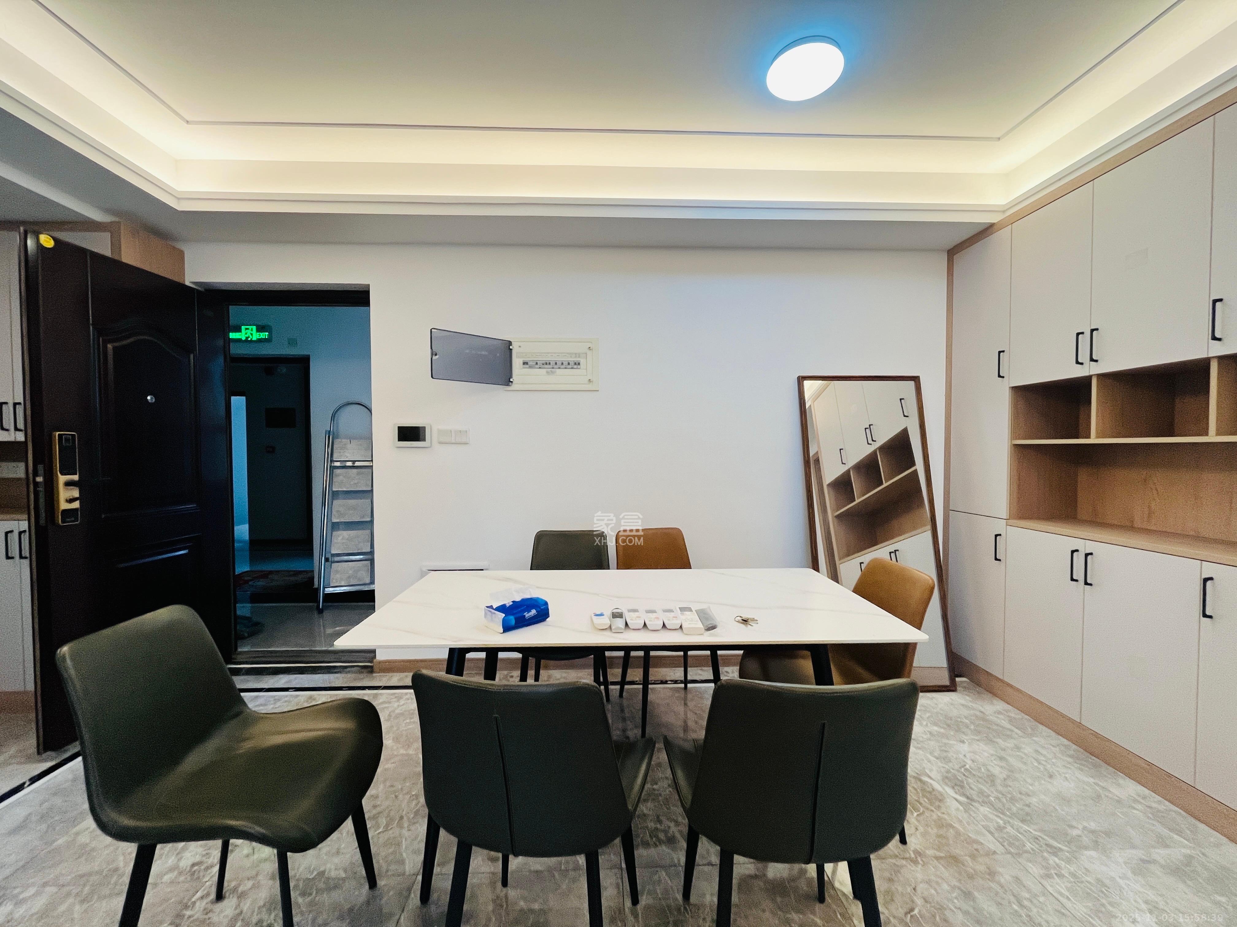 金地中交麓谷香颂(金地中交雅苑)  3室2厅2卫    3200.0元/月室内图