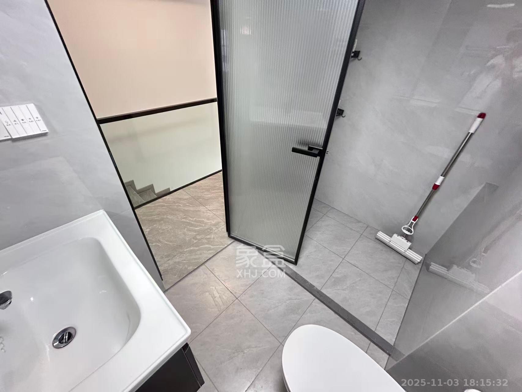 君悦新天地  1室0厅0卫    2300.0元/月 君悦新天地  1室0厅0卫    2300.0元/月室内图