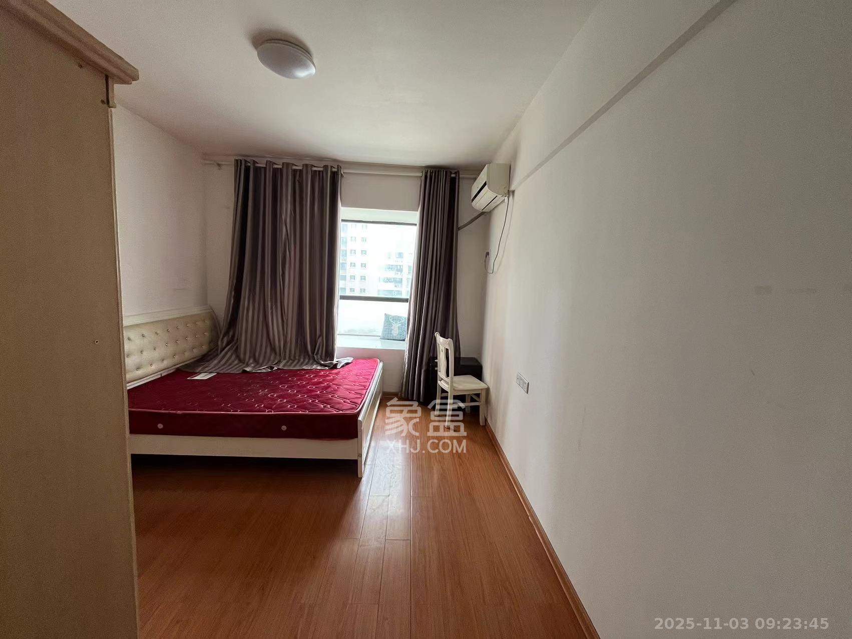 鑫远湘府华城  3室2厅1卫    2500.0元/月室内图