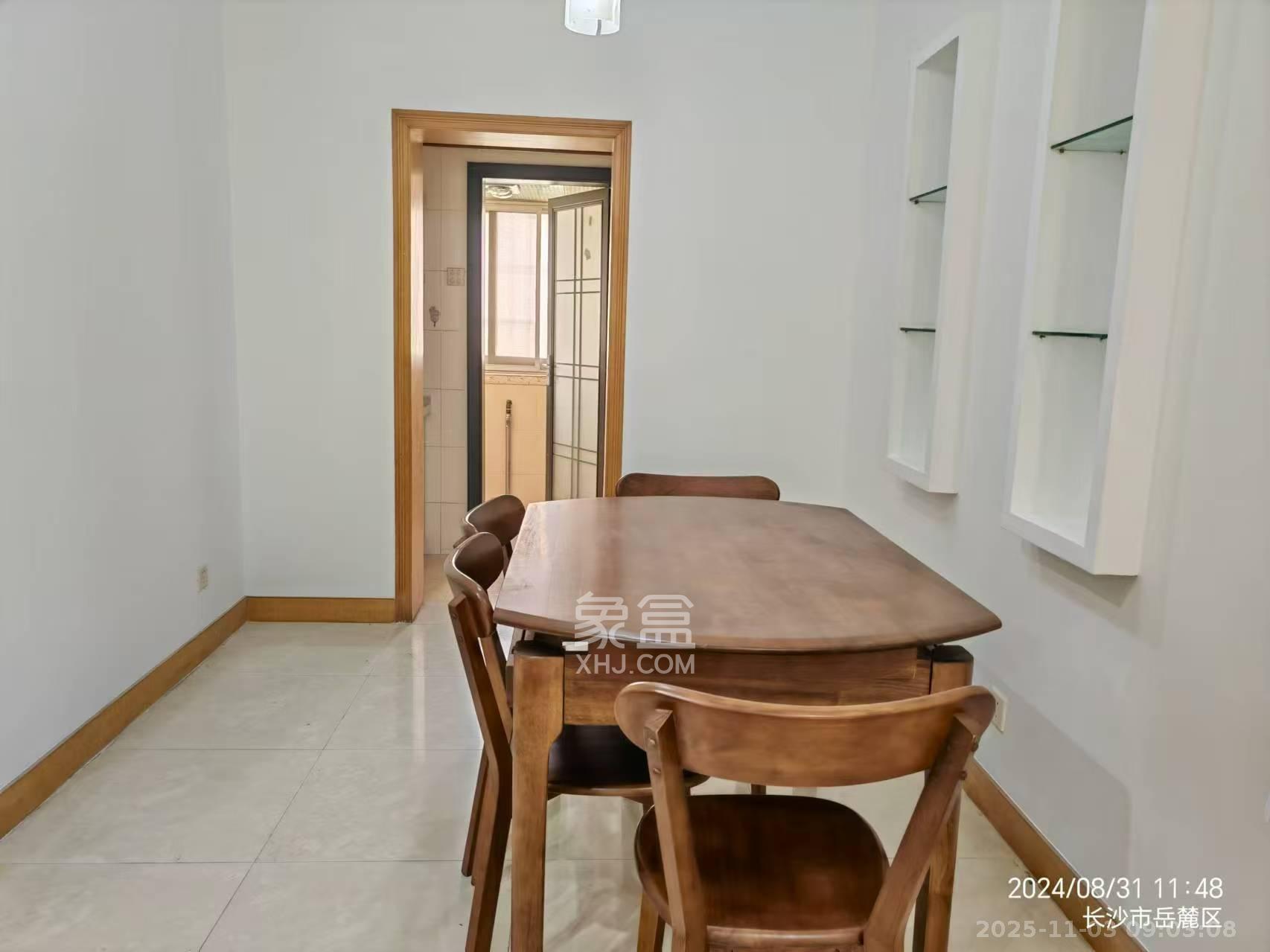 湘卫花苑 2室1厅1卫 2200.0元/月 湘卫花苑 2室1厅1卫 2200.0元/月室内图