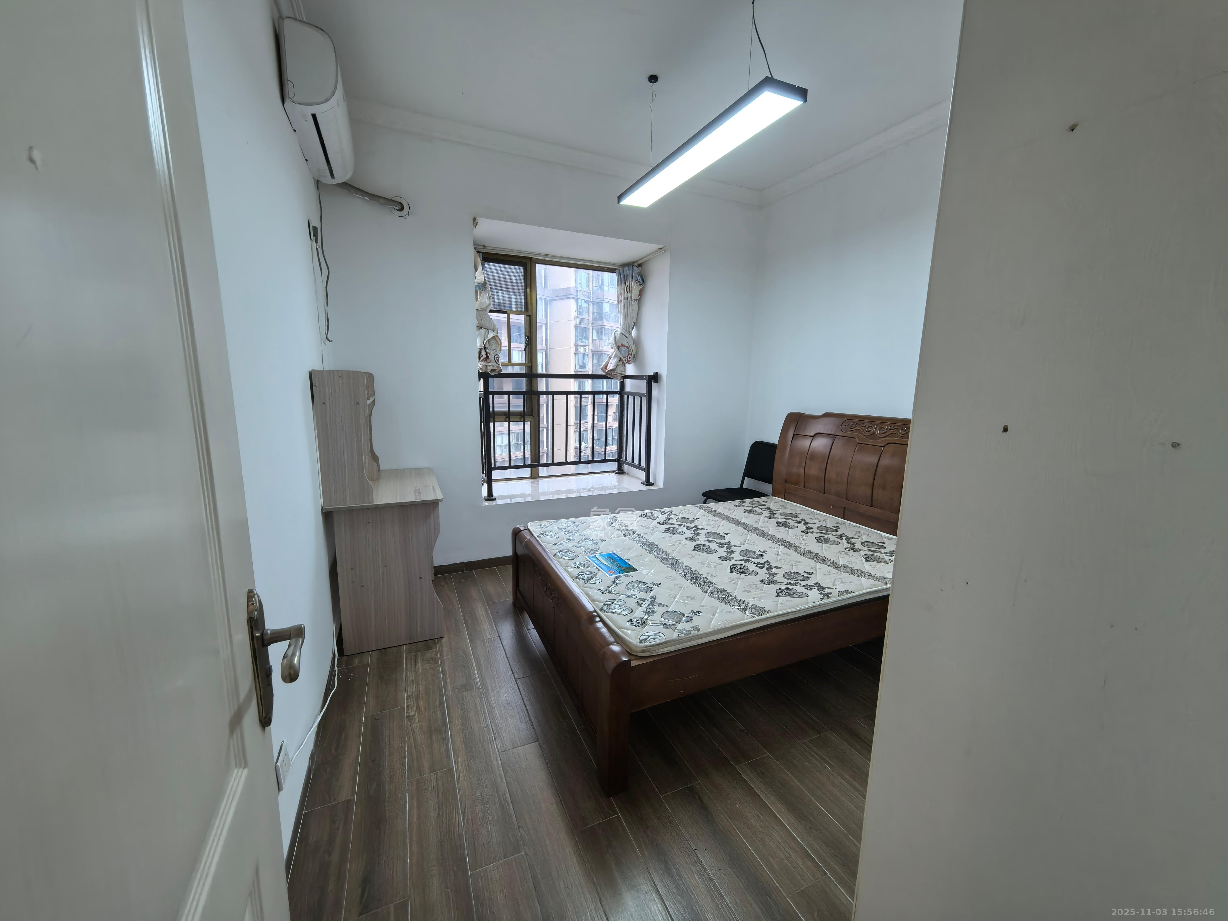 江山帝景雅典  4室2厅2卫    2500.0元/月室内图