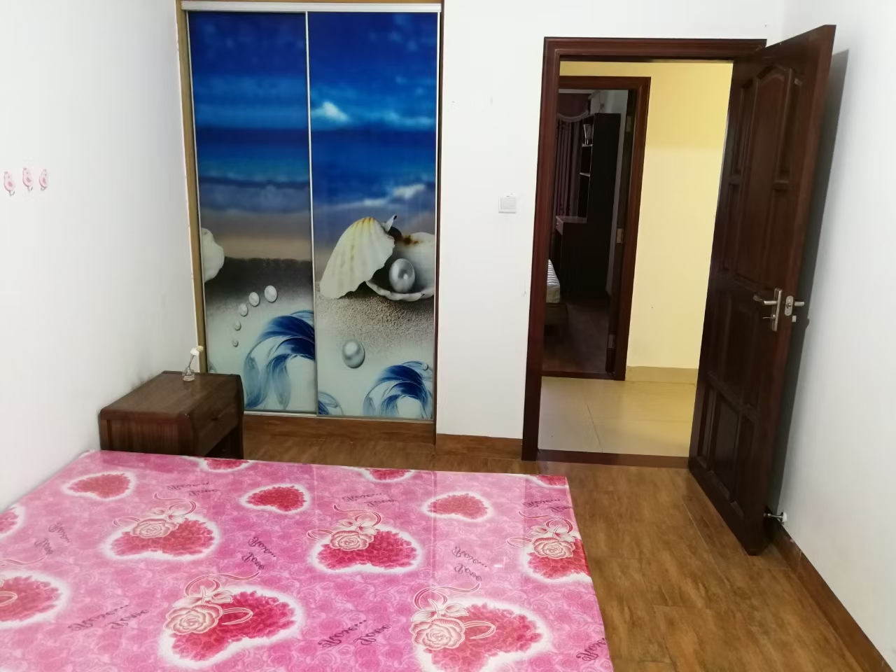 国贸大院  3室2厅2卫    2500.0元/月室内图