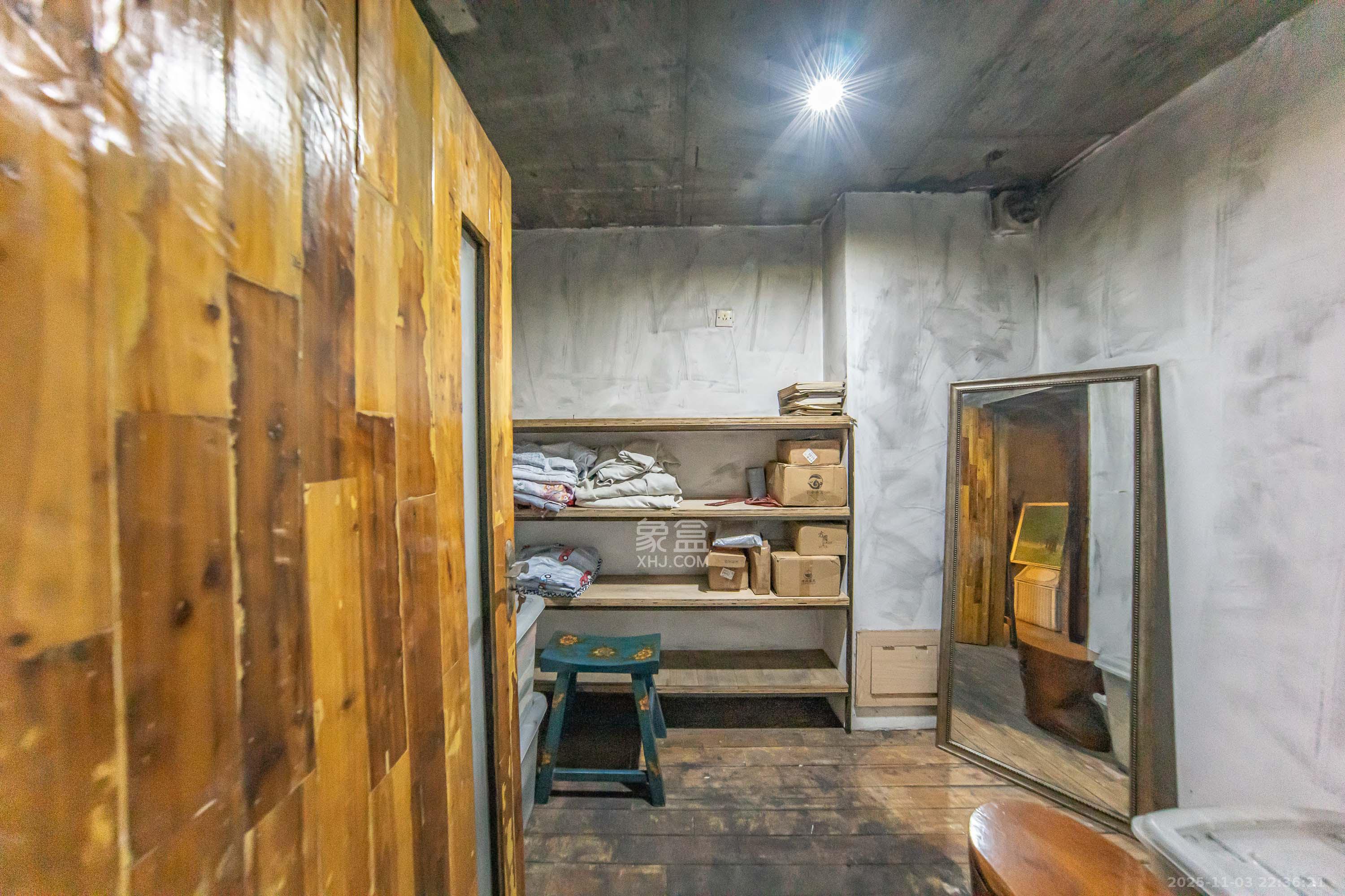 阳光100二期 4室2厅2卫 178.0万 阳光100二期 4室2厅2卫 178.0万卫生间