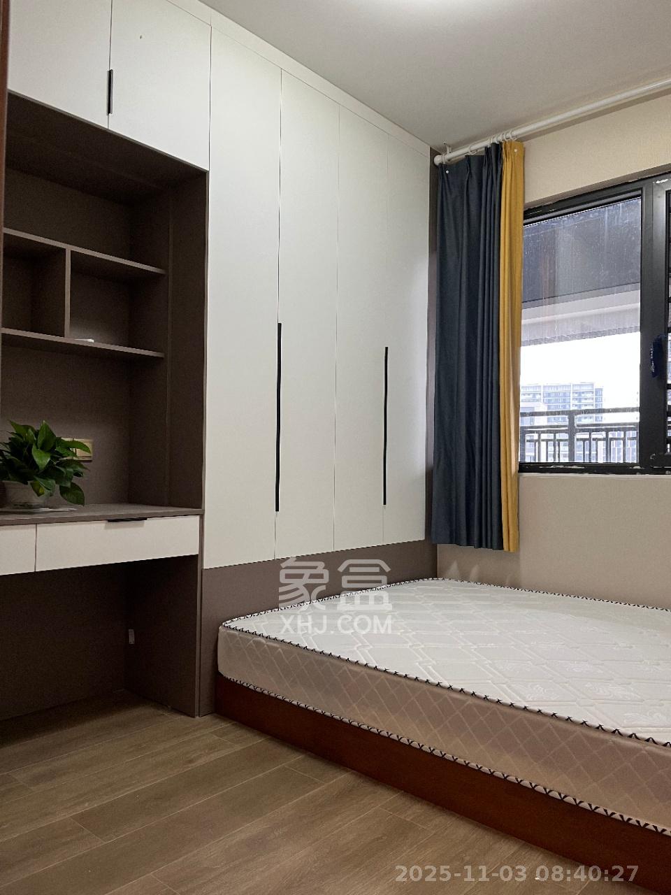 中海阅麓山一期 3室2厅2卫 3800.0元/月 中海阅麓山一期 3室2厅2卫 3800.0元/月室内图