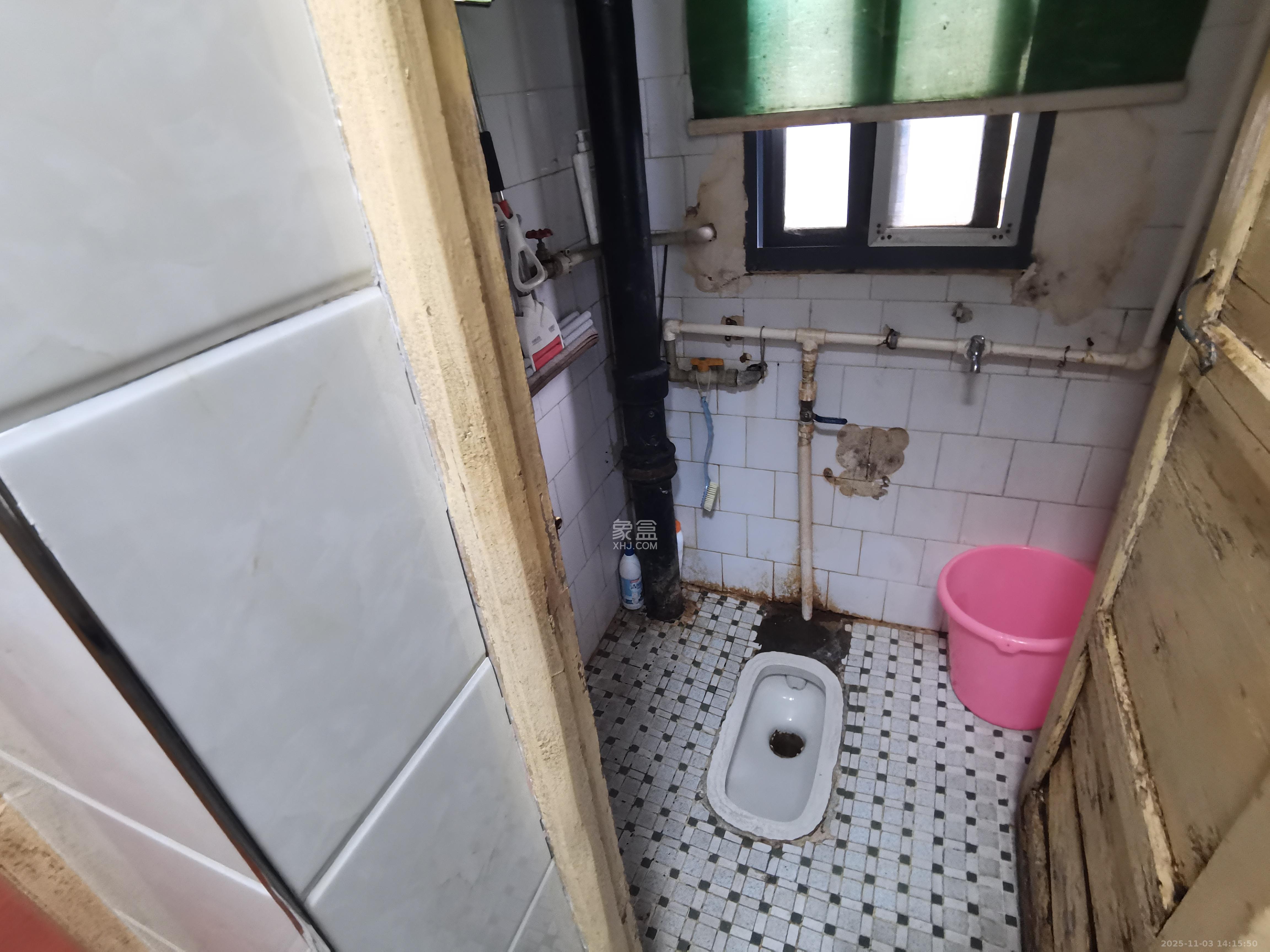 牛婆塘社区  2室1厅1卫    1400.0元/月室内图