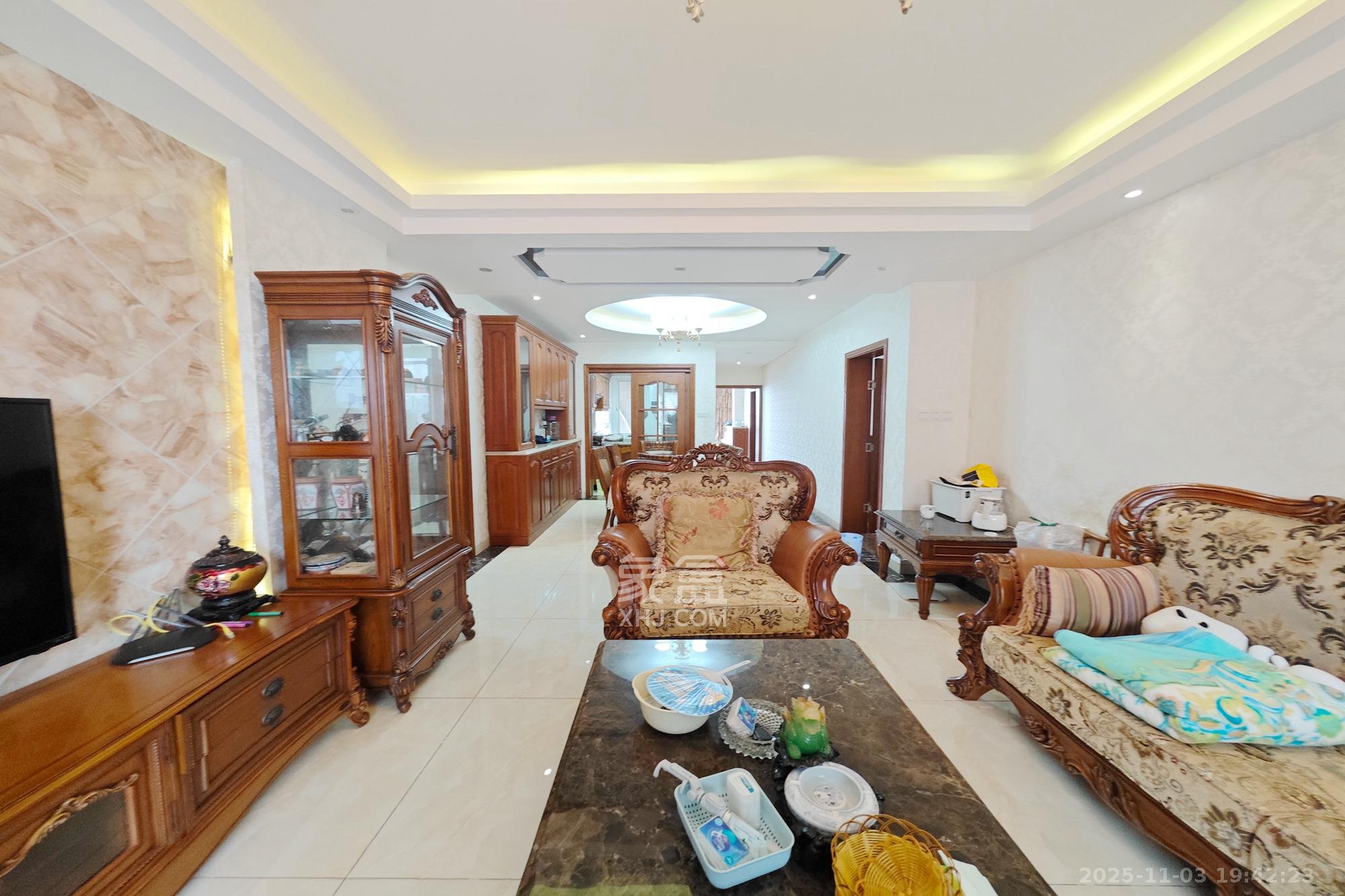 佳天瑞宁花园  3室2厅2卫    140.0万