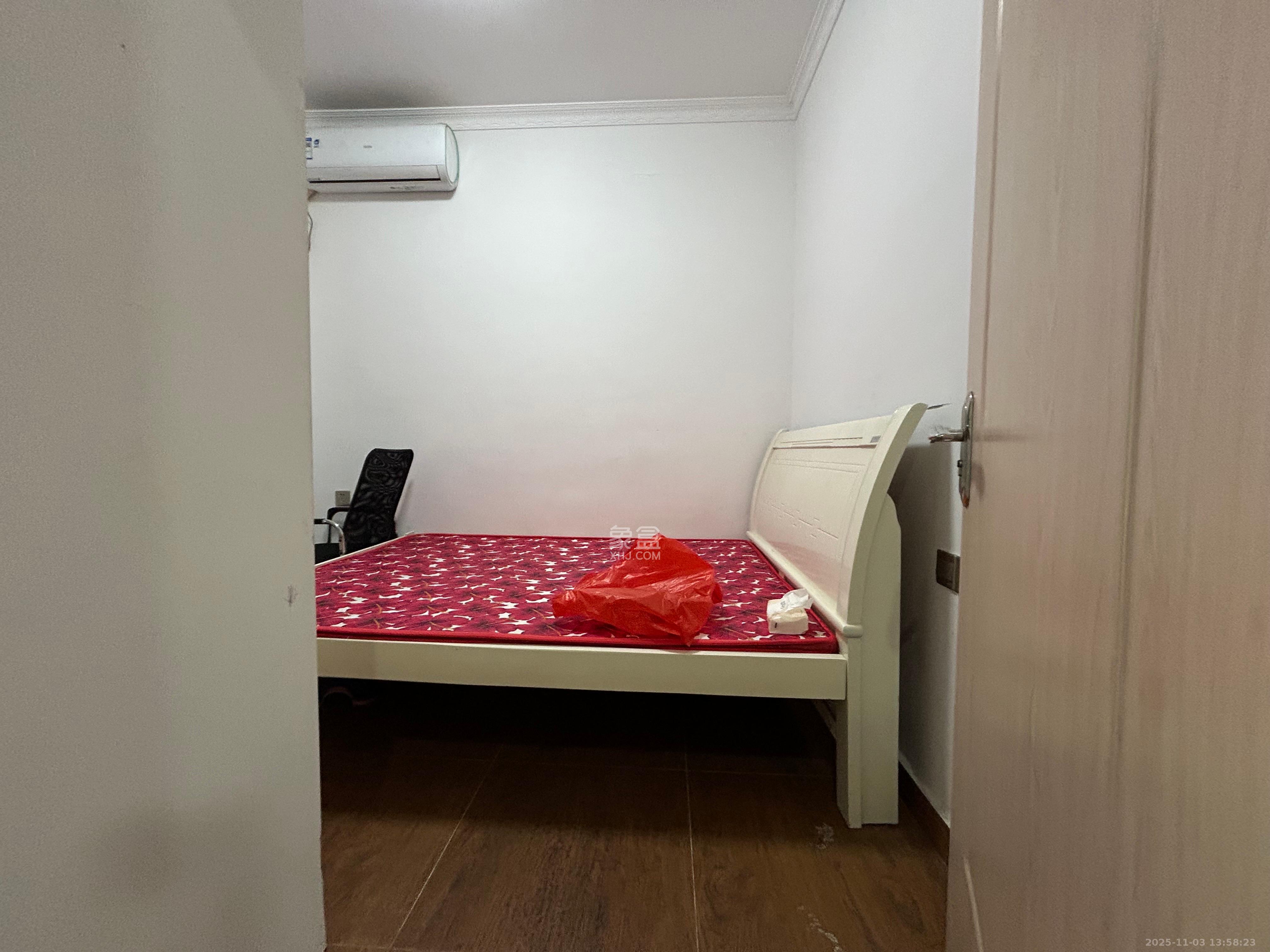 天元涉外景园C区 2室1厅1卫 2200.0元/月 天元涉外景园C区 2室1厅1卫 2200.0元/月室内图