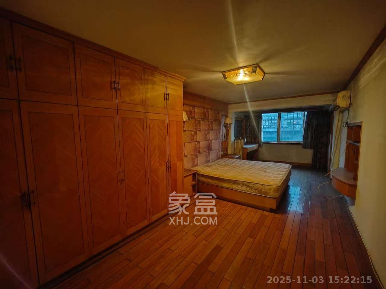 亮丽阁公寓  2室2厅1卫    2000.0元/月室内图