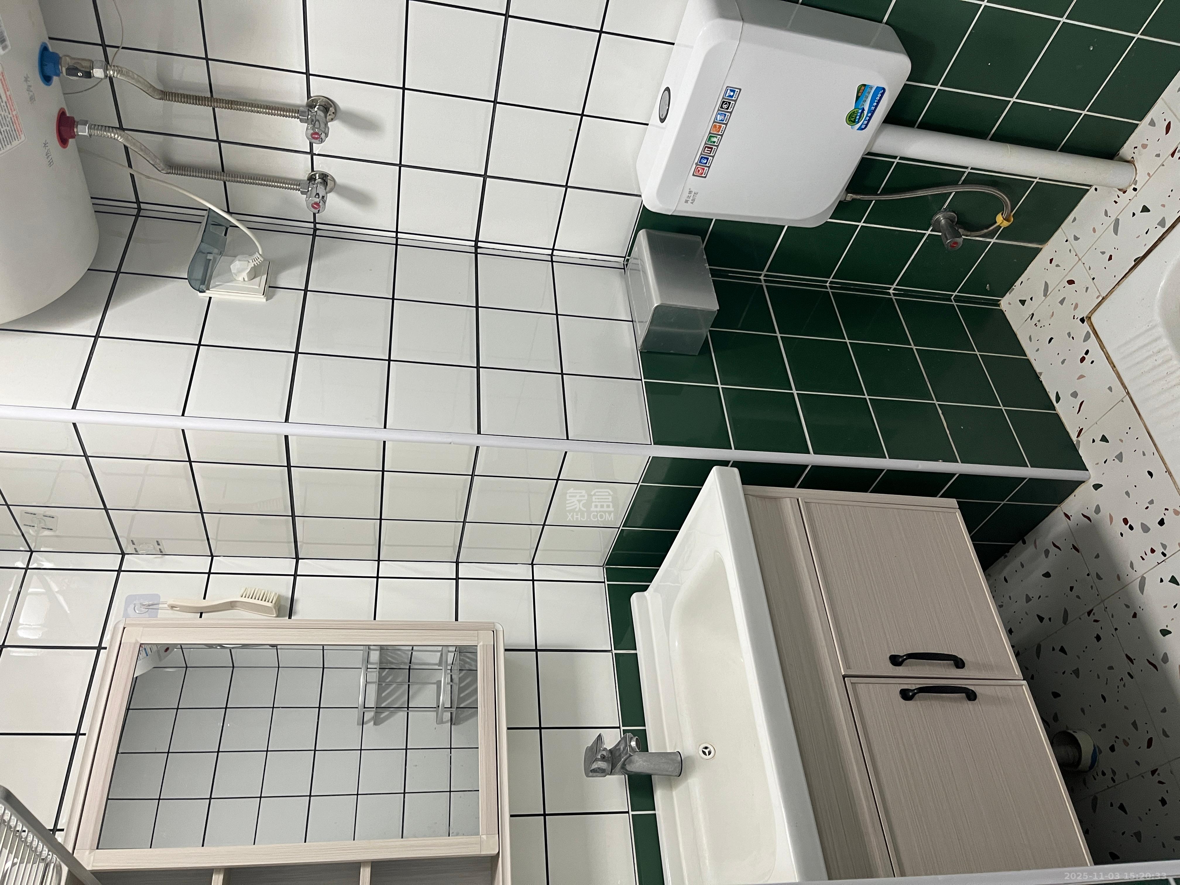 保利香槟国际  1室1厅1卫    1200.0元/月室内图