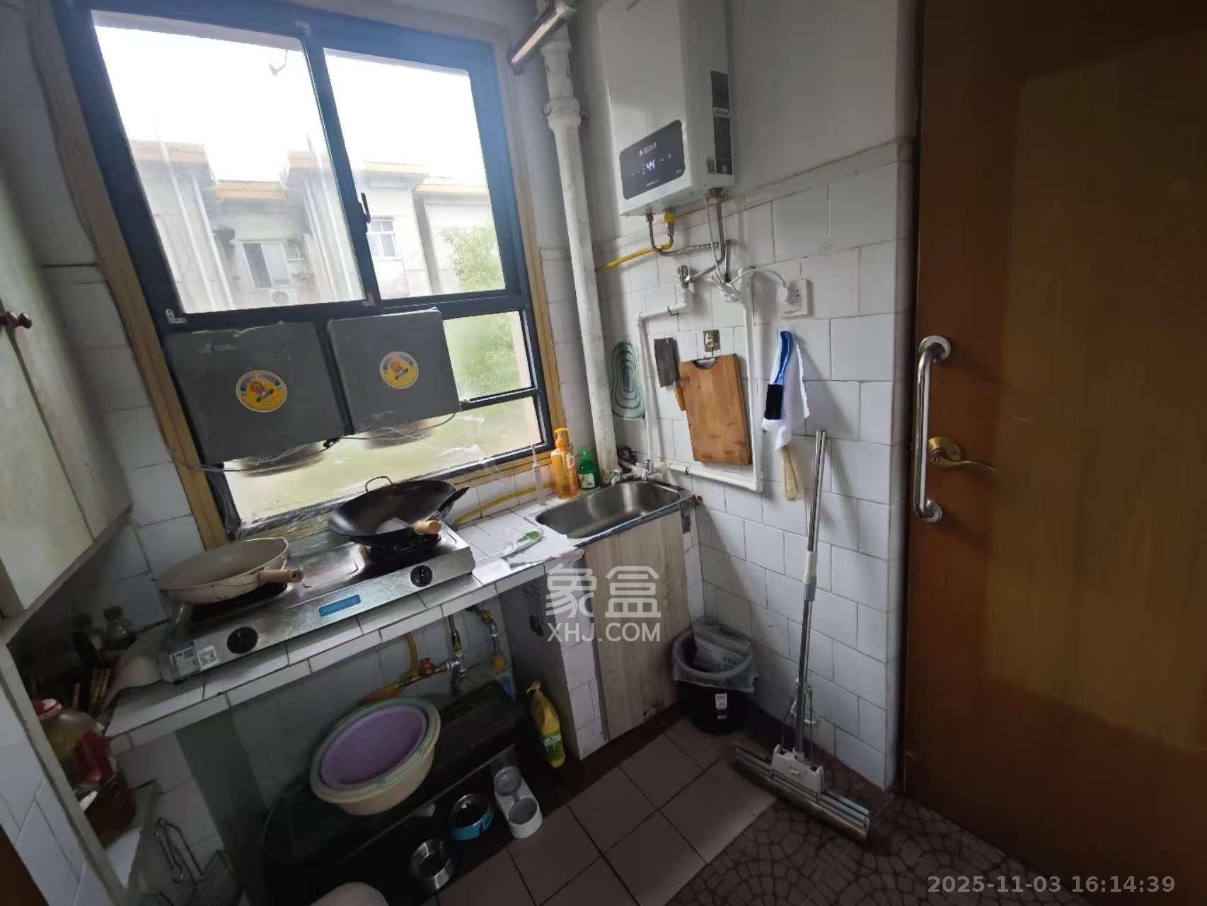 长坡社区  1室0厅0卫    1200.0元/月室内图