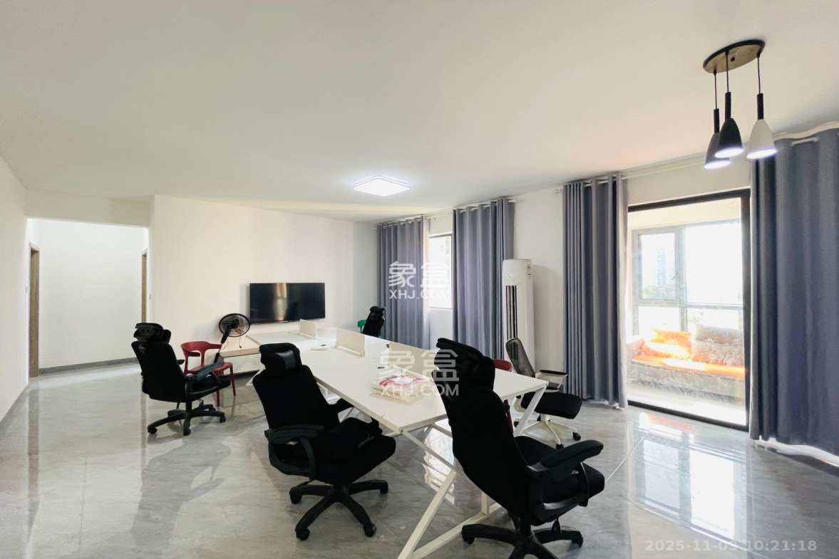 乾城(兴旺乾城) 4室2厅2卫 3000.0元/月 乾城(兴旺乾城) 4室2厅2卫 3000.0元/月室内图