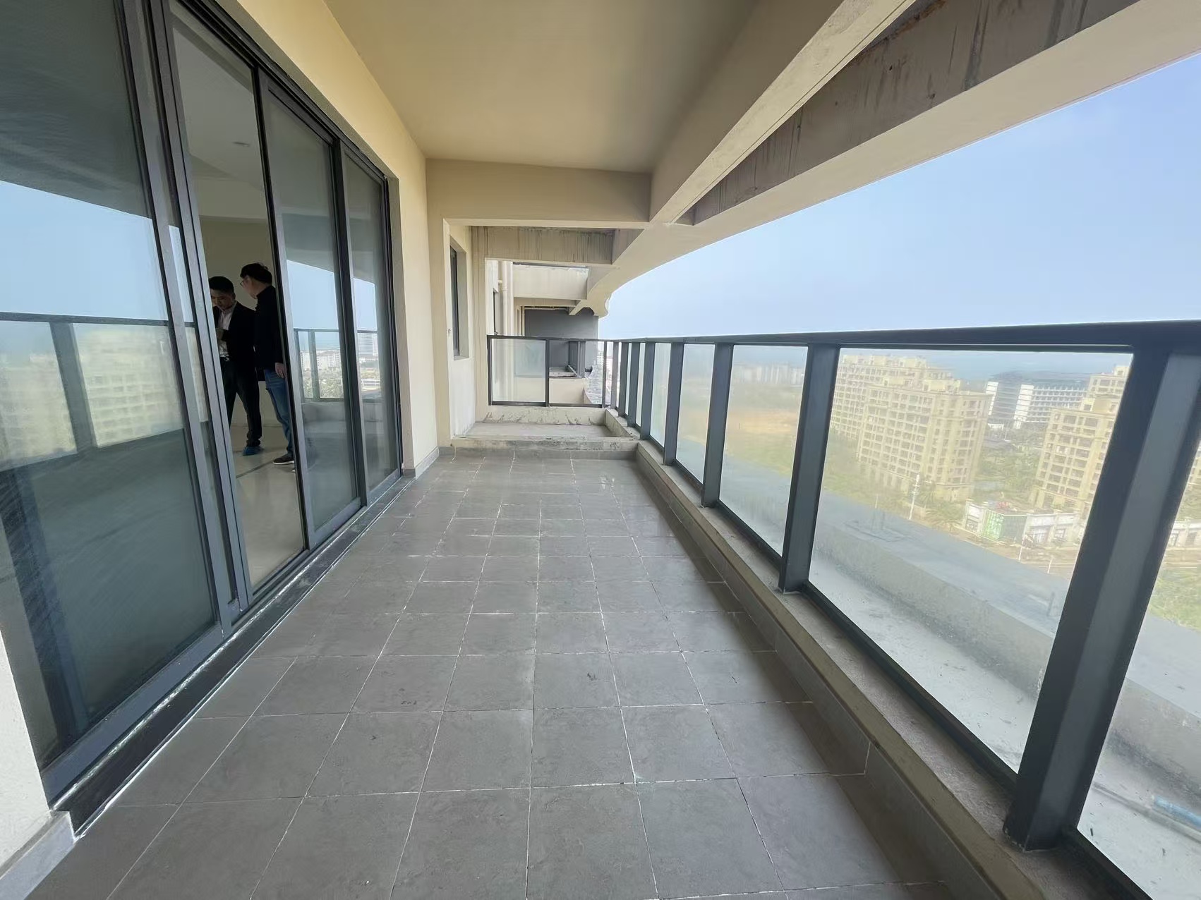 大华锦绣海岸三期  3室2厅2卫    228.0万室内图