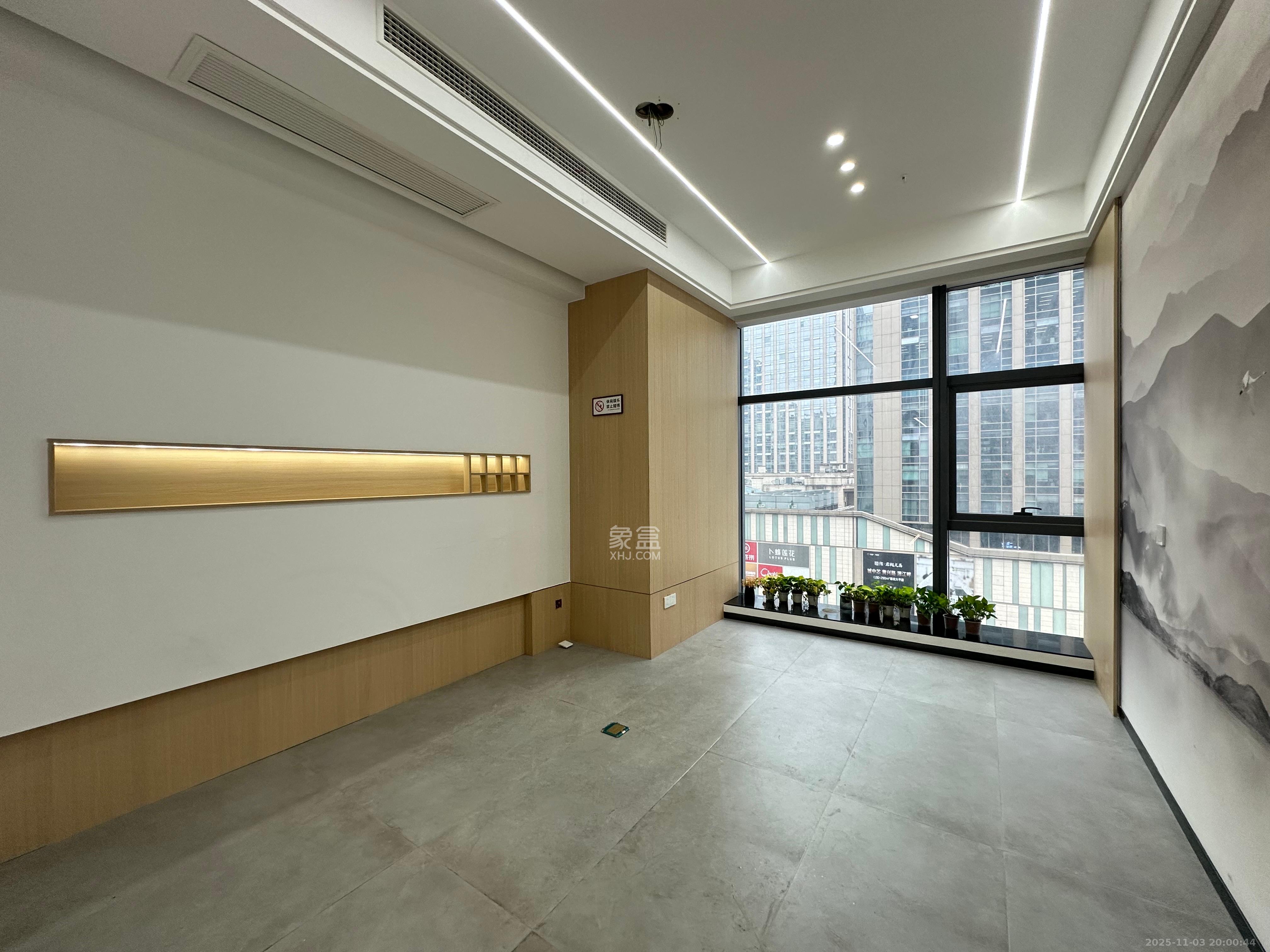 卓越中寰  1室1厅1卫    1800.0元/月室内图