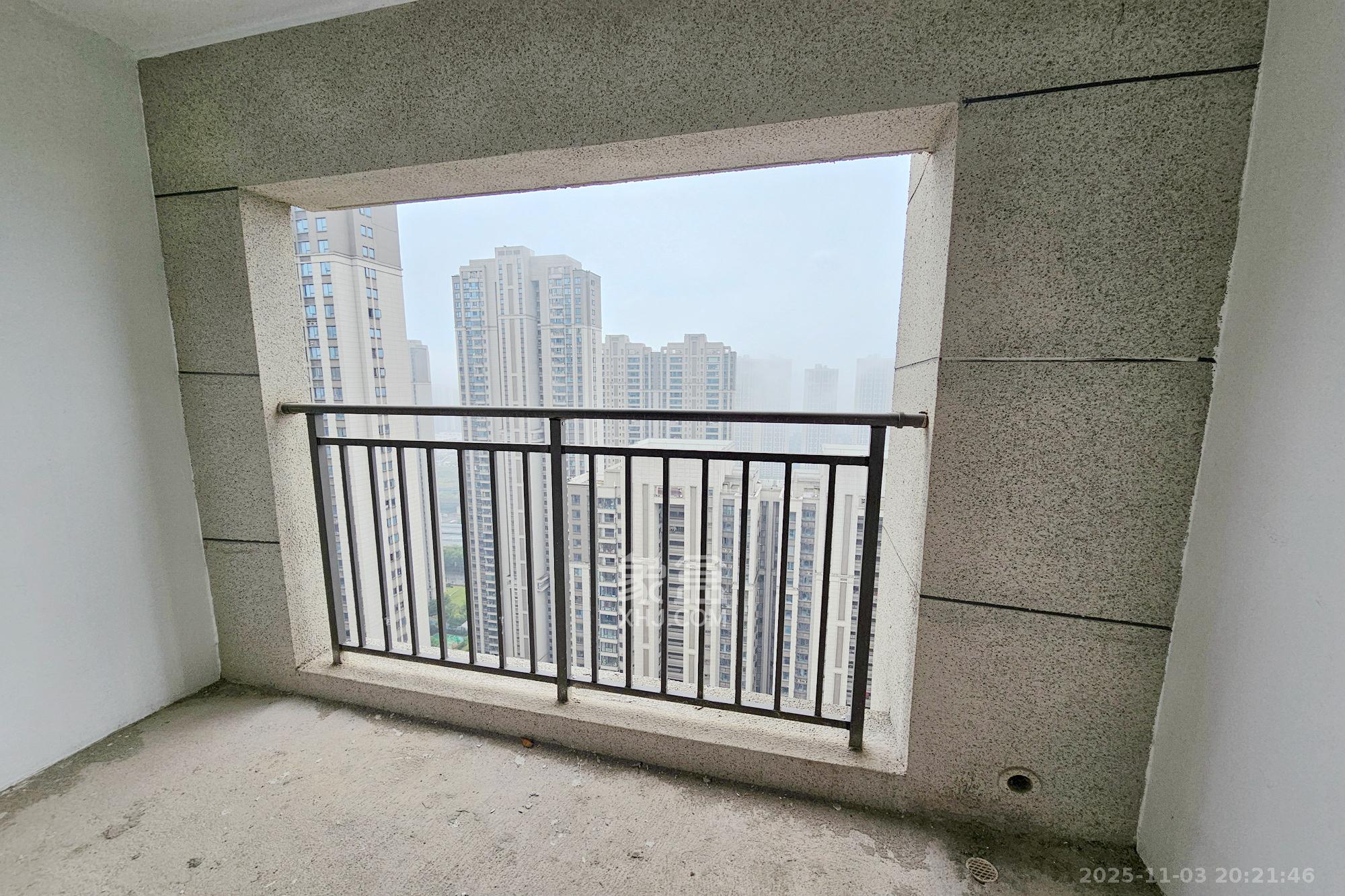 阳光城尚东湾愉景苑 3室2厅2卫 90.0万 阳光城尚东湾愉景苑 3室2厅2卫 90.0万其他