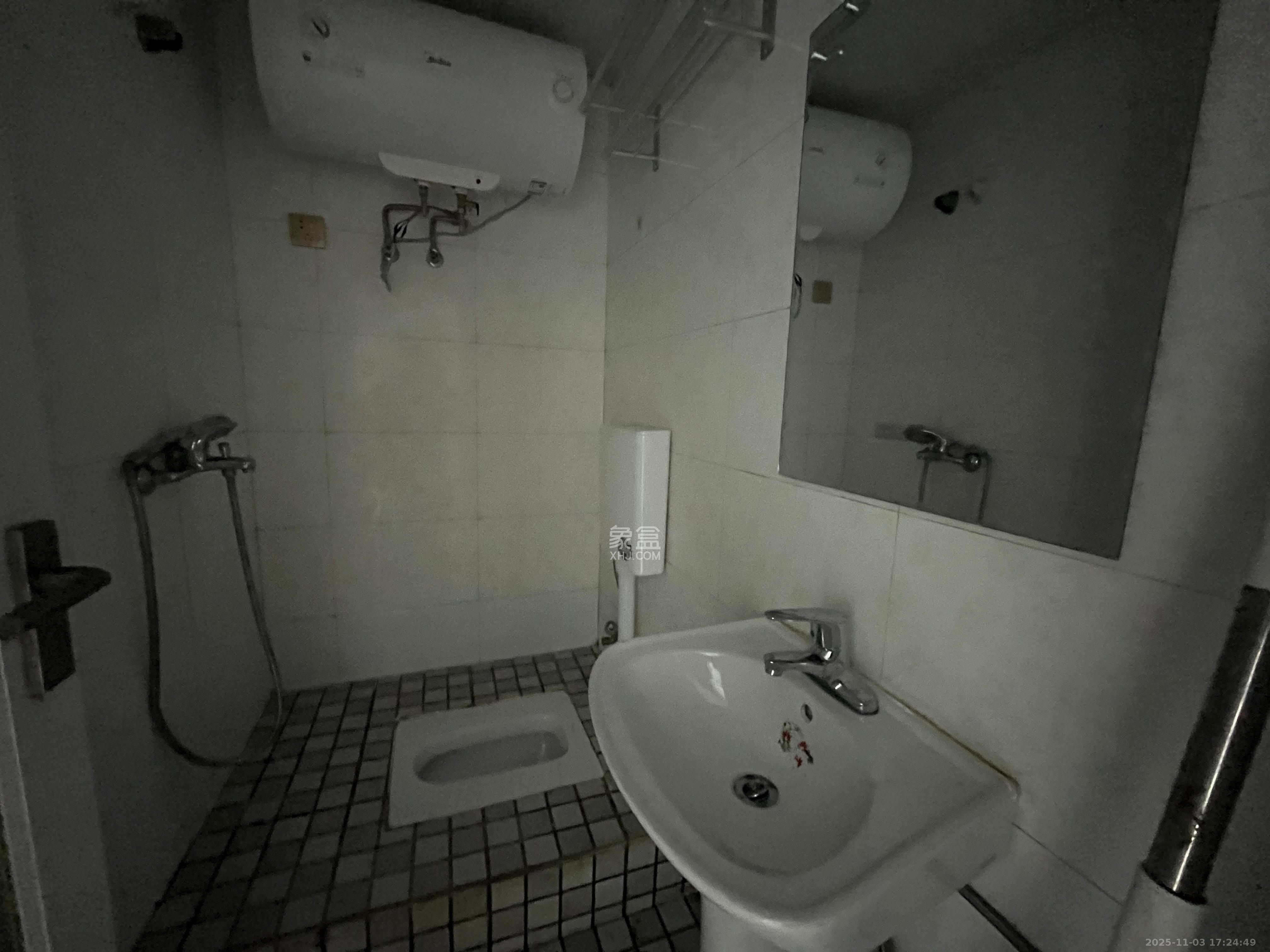 柠檬丽都  2室2厅1卫    1800.0元/月室内图