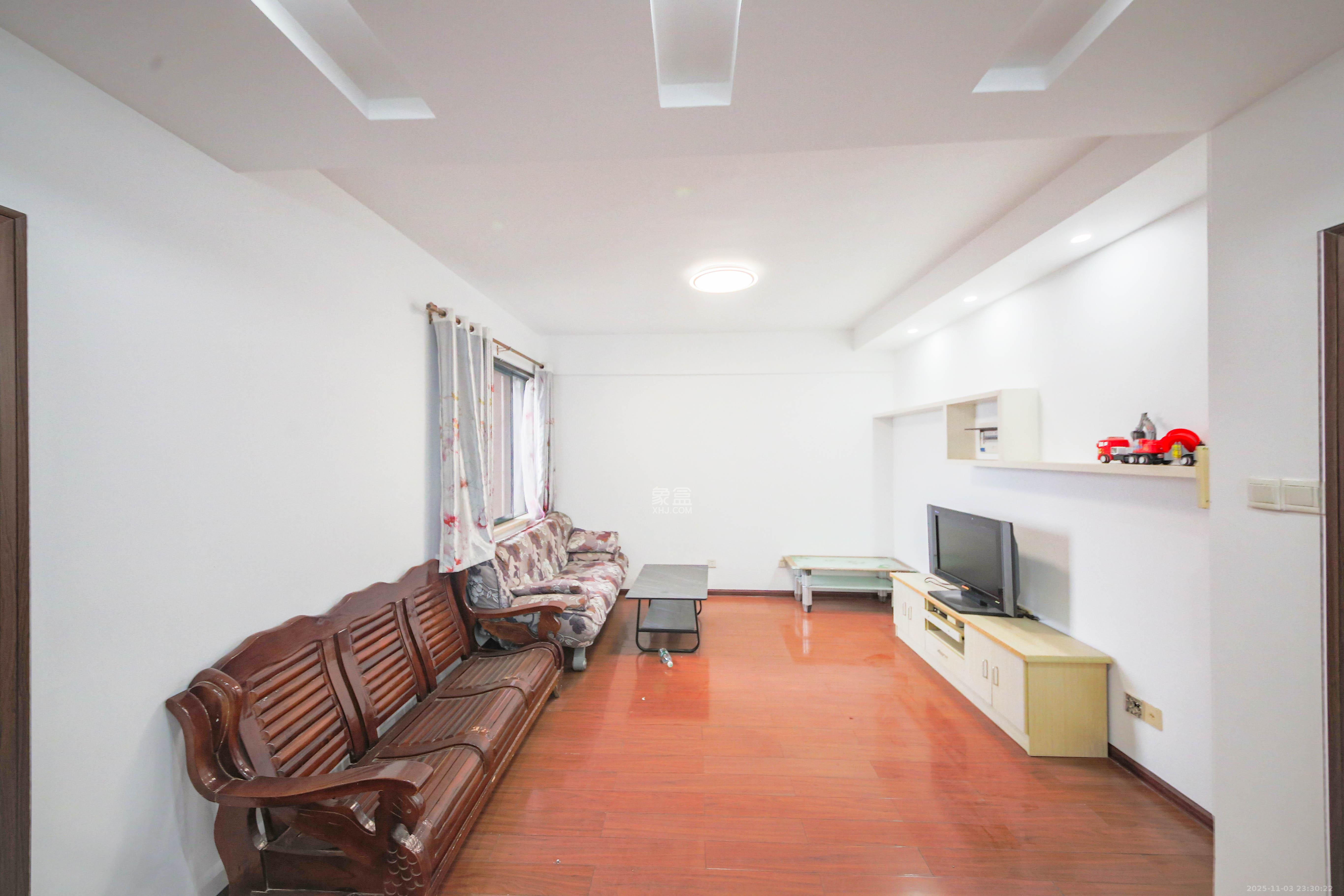 天城湖光山色  2室2厅1卫    69.0万