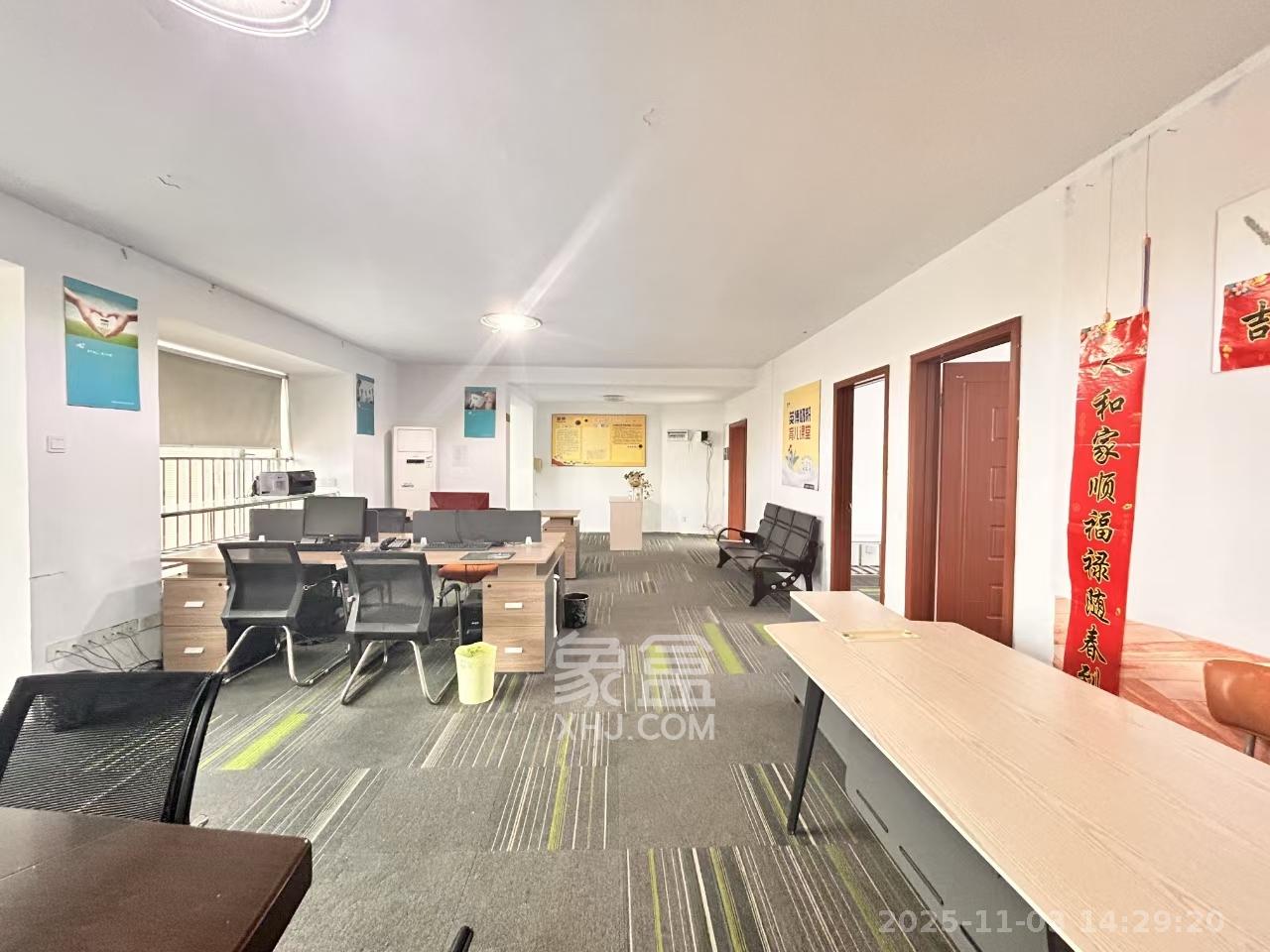 新城新世界一二三期 4室2厅2卫 3000.0元/月 新城新世界一二三期 4室2厅2卫 3000.0元/月室内图