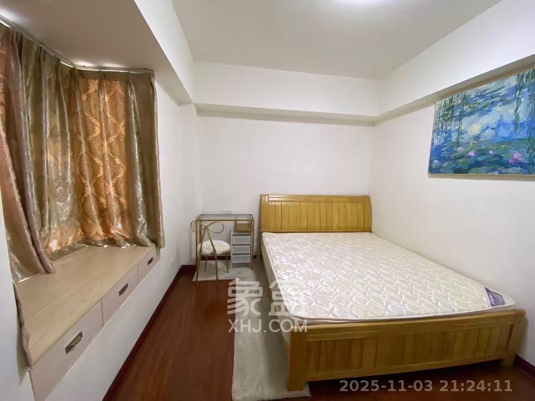 英郡年华 1室1厅1卫 1700.0元/月 英郡年华 1室1厅1卫 1700.0元/月室内图