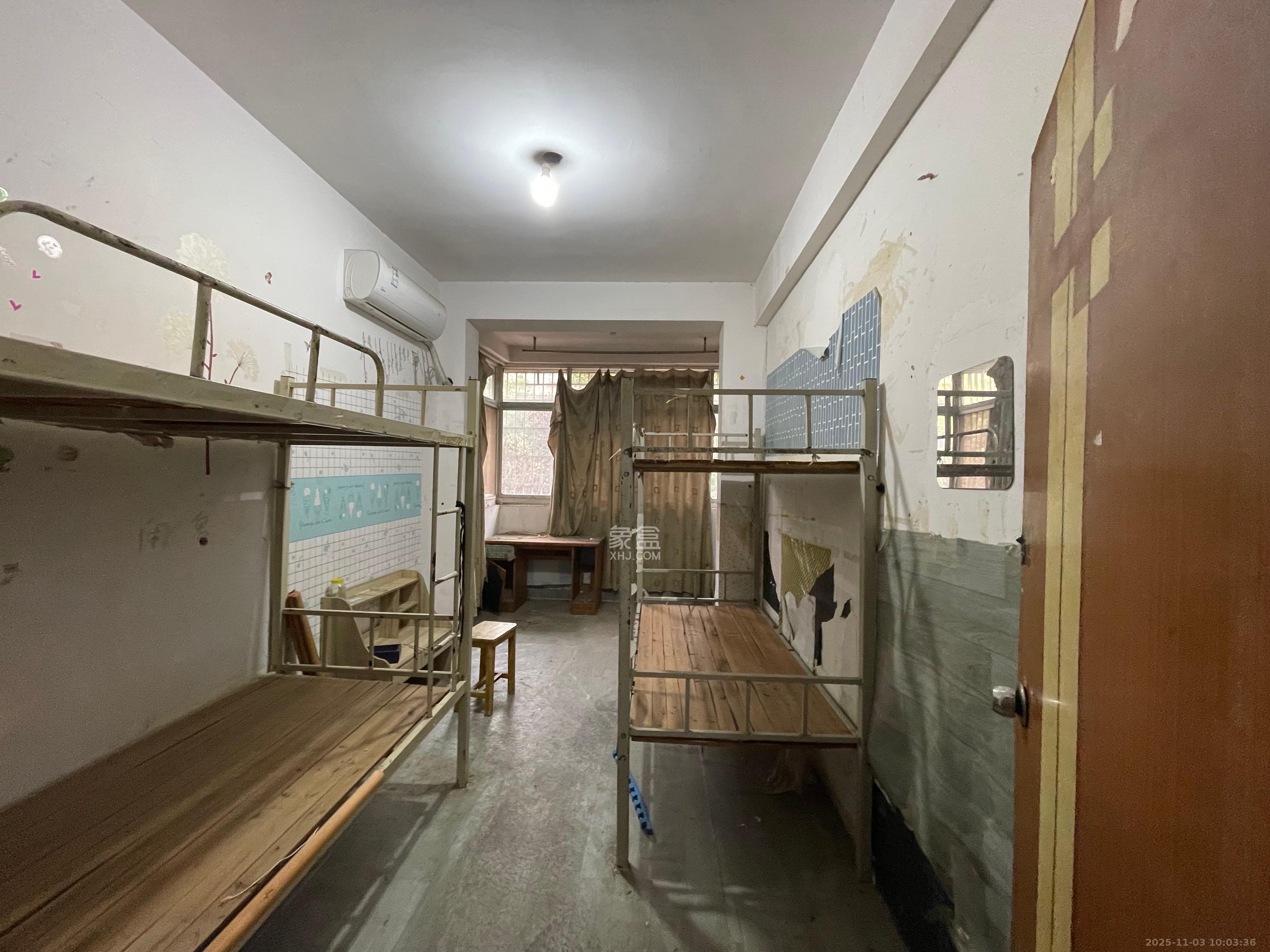 滨河小区  1室0厅0卫    2200.0元/月室内图