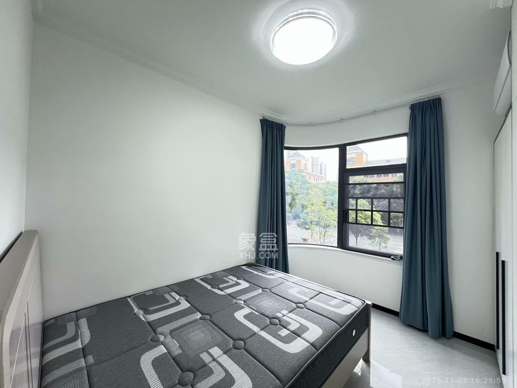 嘉雨东苑  2室1厅1卫    2900.0元/月室内图