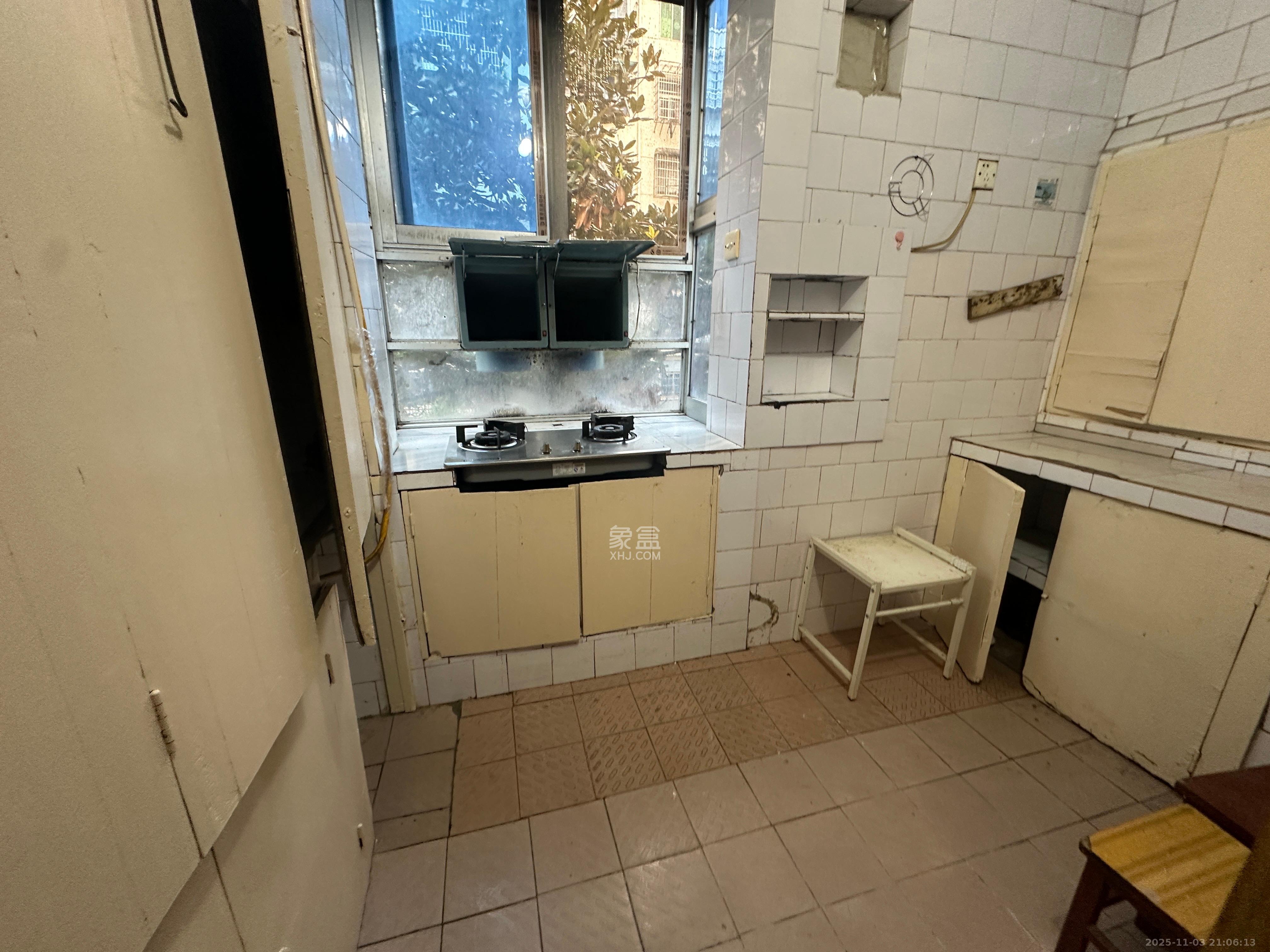 航天大院  2室2厅1卫    1500.0元/月室内图