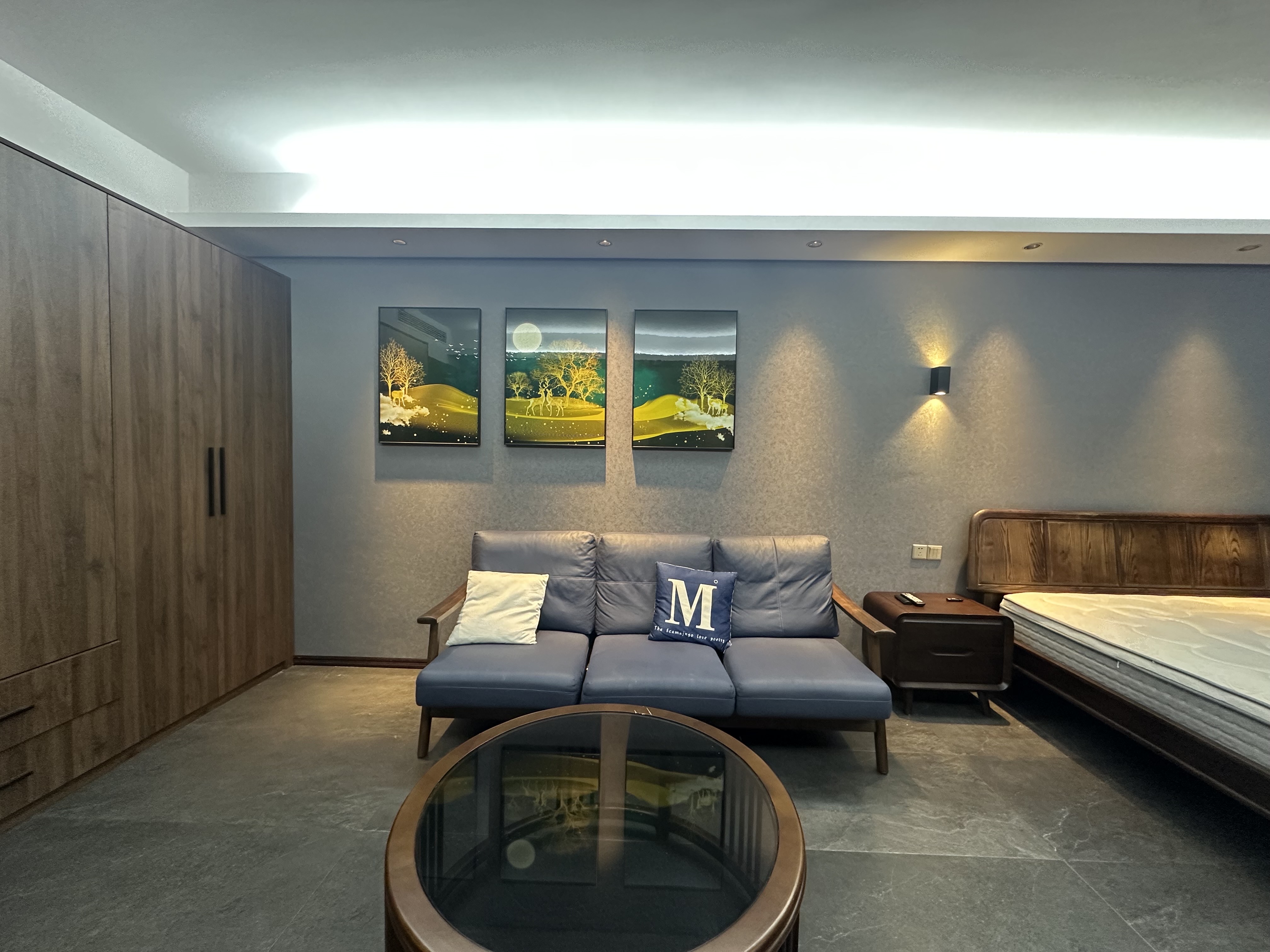 江岸公馆  1室0厅0卫    1700.0元/月室内图