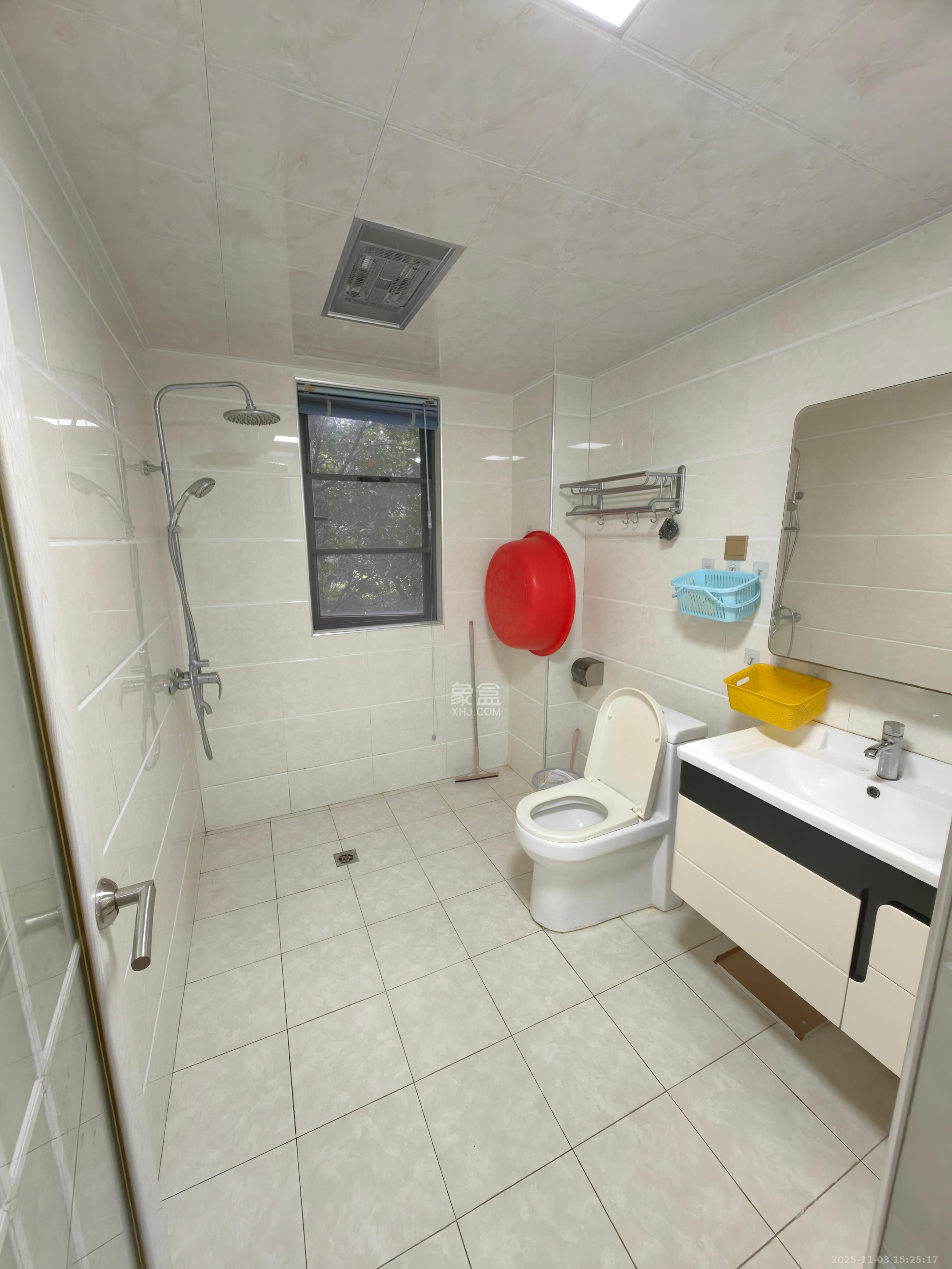 中建芙蓉嘉苑 3室2厅2卫 2800.0元/月 中建芙蓉嘉苑 3室2厅2卫 2800.0元/月室内图