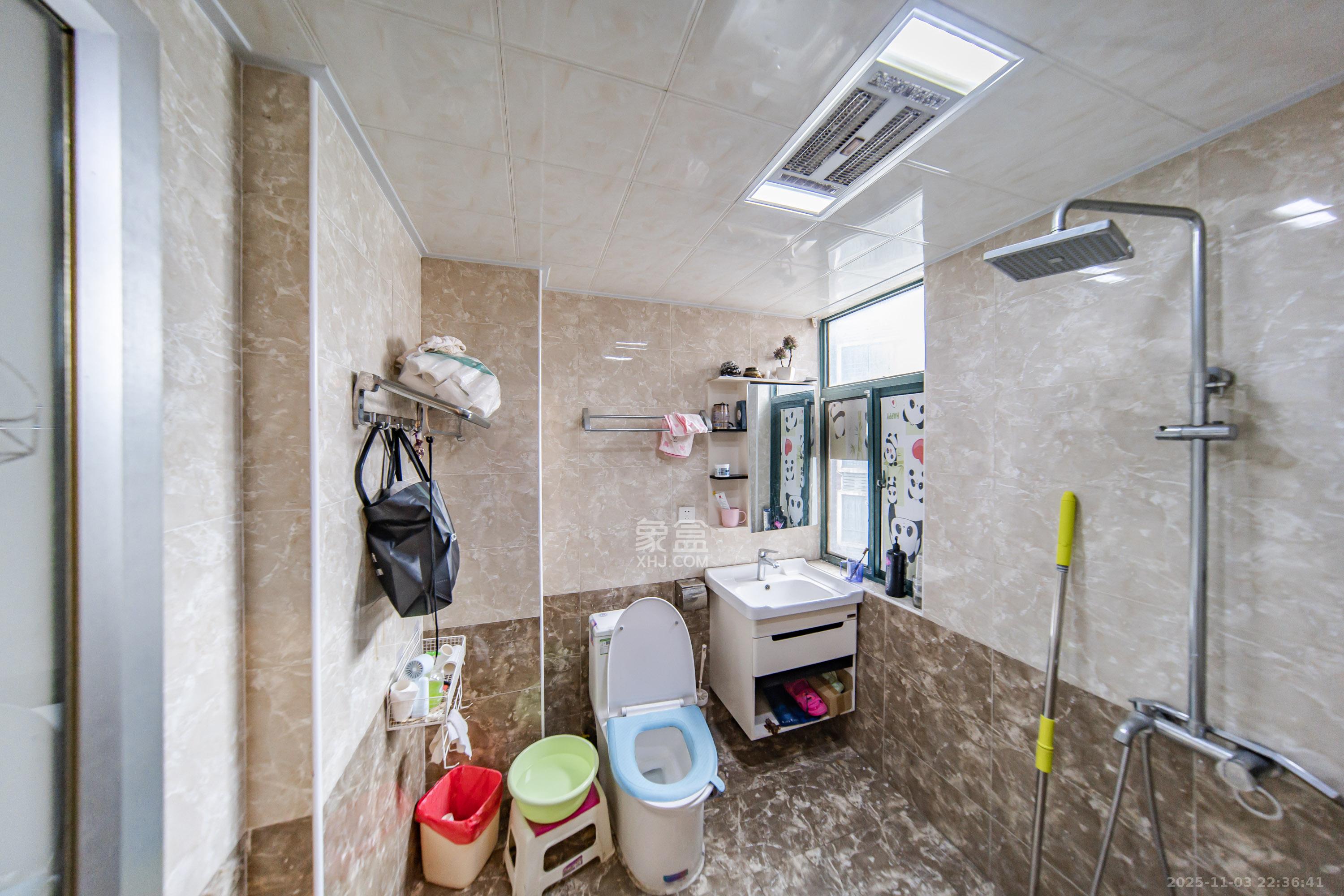 才子佳苑一期/二期  3室2厅2卫    98.0万卫生间