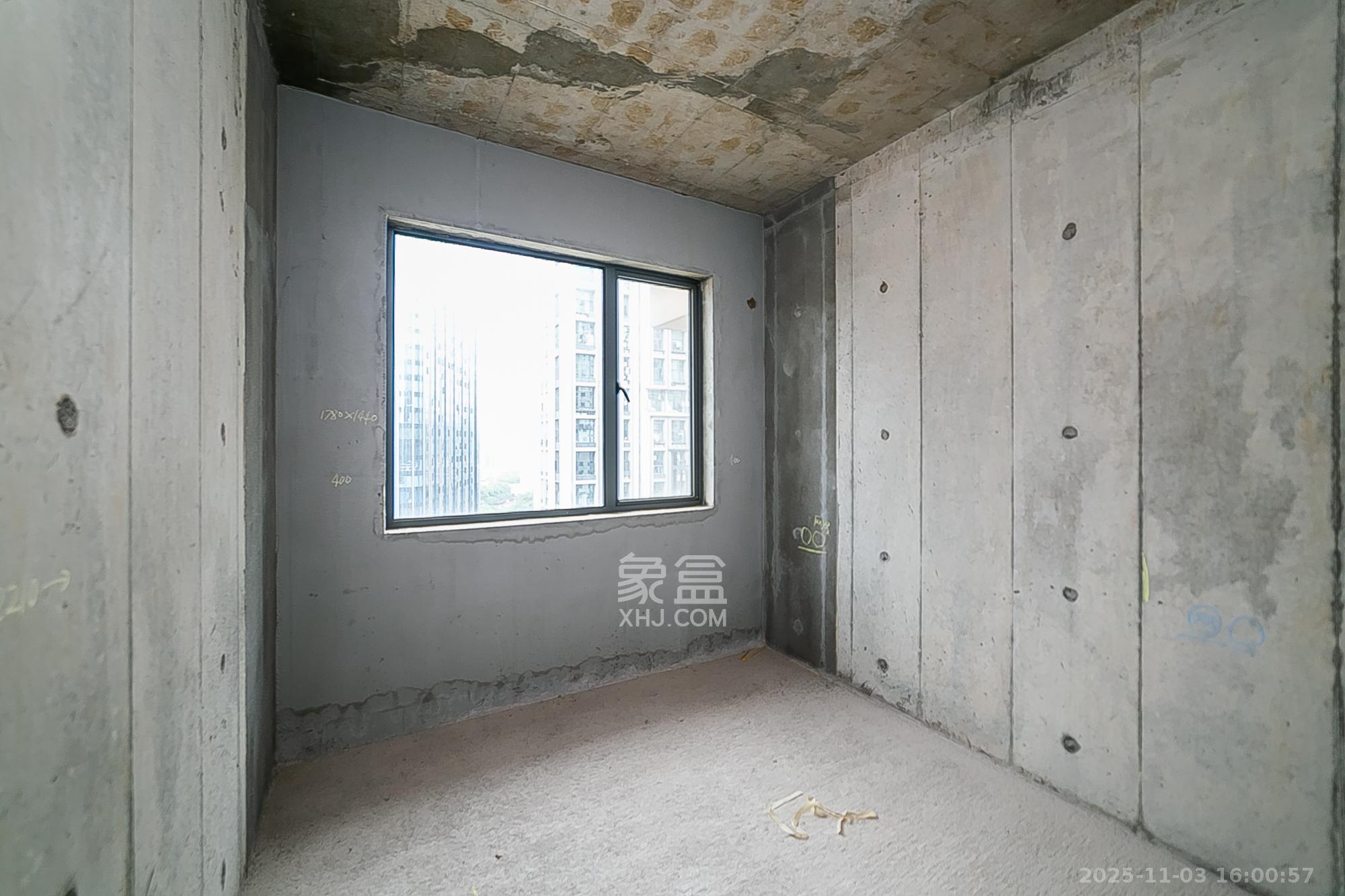 岭福家苑（天心佳苑）  3室2厅2卫    145.0万卧室