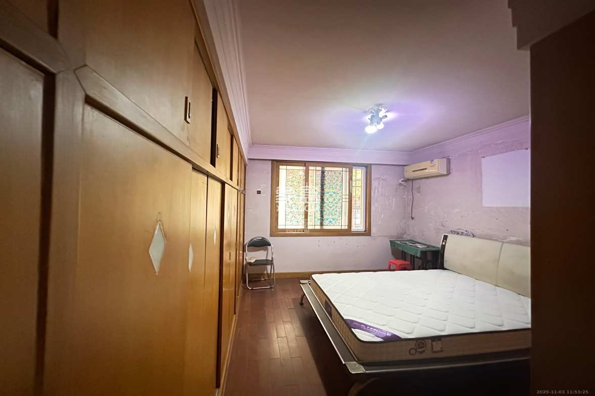 湘计花园 1室0厅0卫 2300.0元/月 湘计花园 1室0厅0卫 2300.0元/月室内图