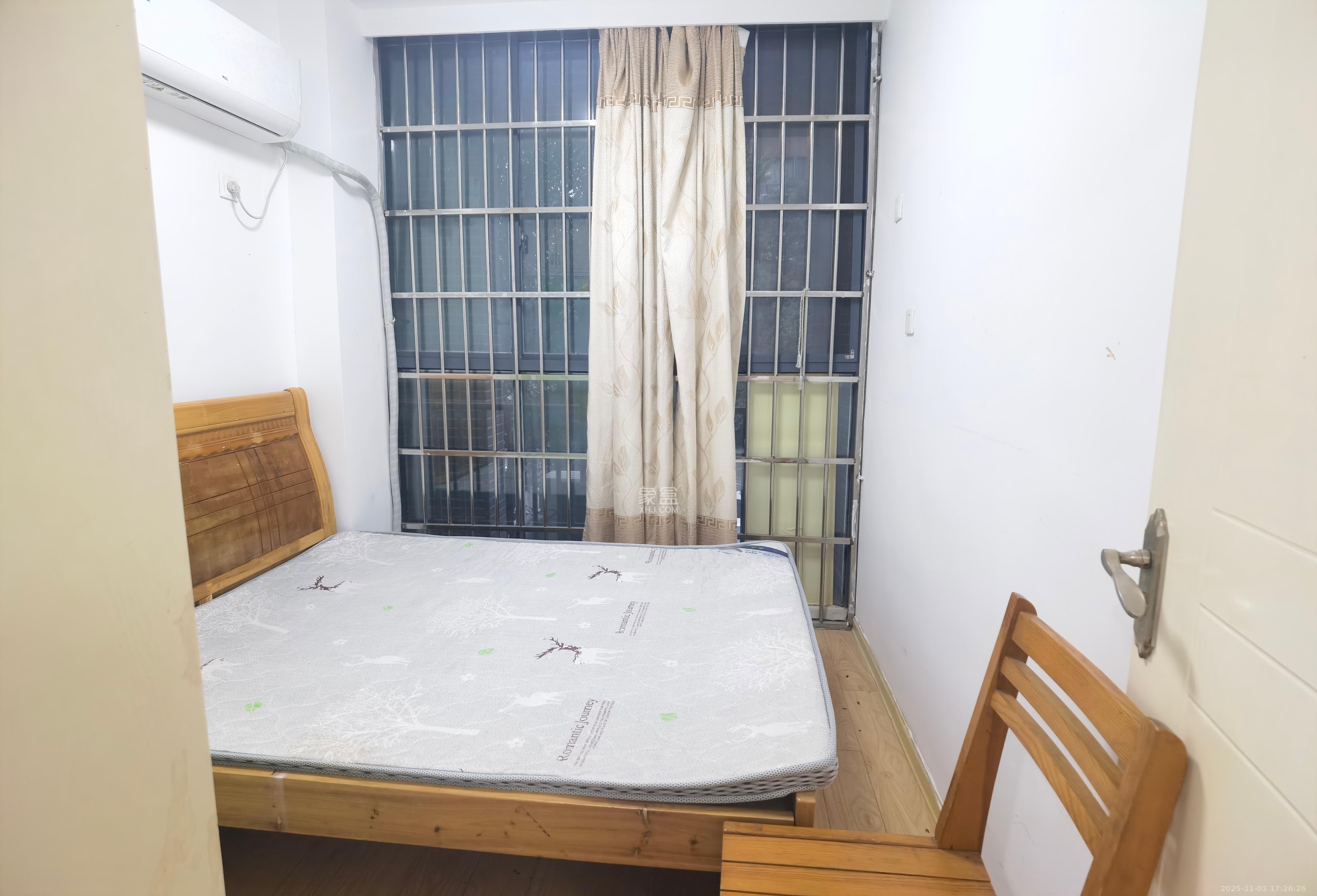 中信文化广场（中信新城二期）  3室2厅1卫    1800.0元/月室内图