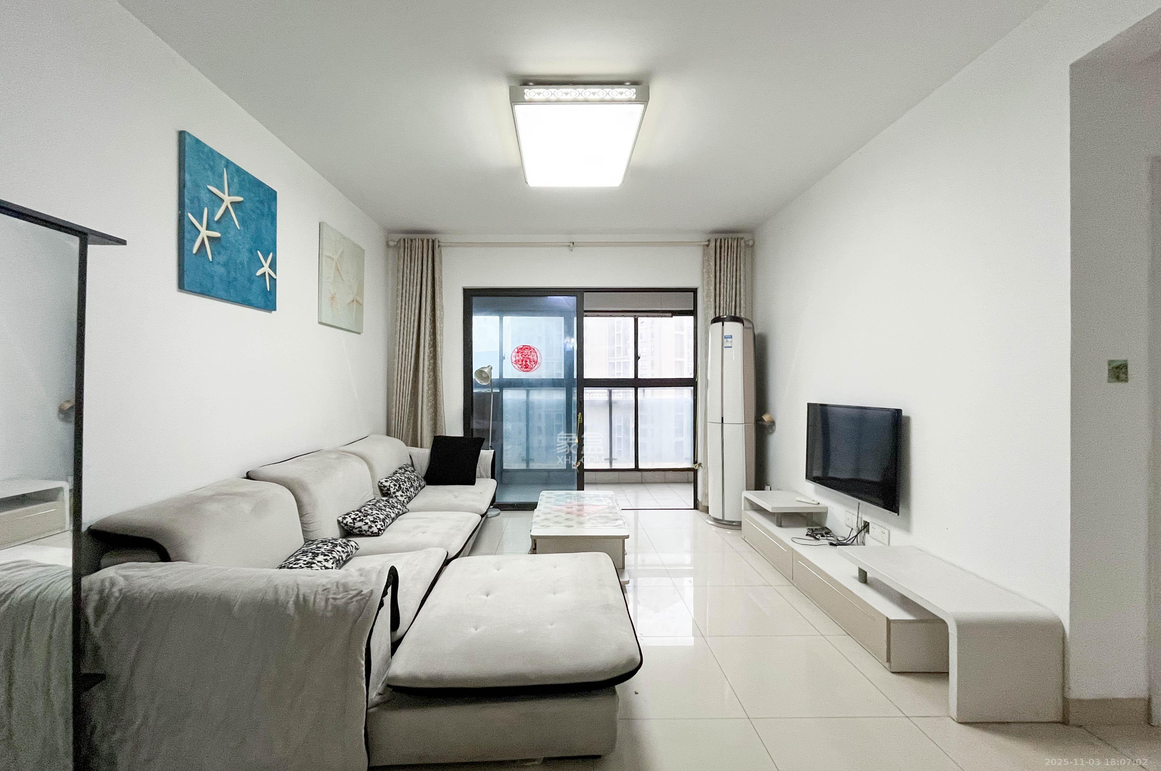 达美D6区 3室1厅2卫 95.0万 达美D6区 3室1厅2卫 95.0万客厅