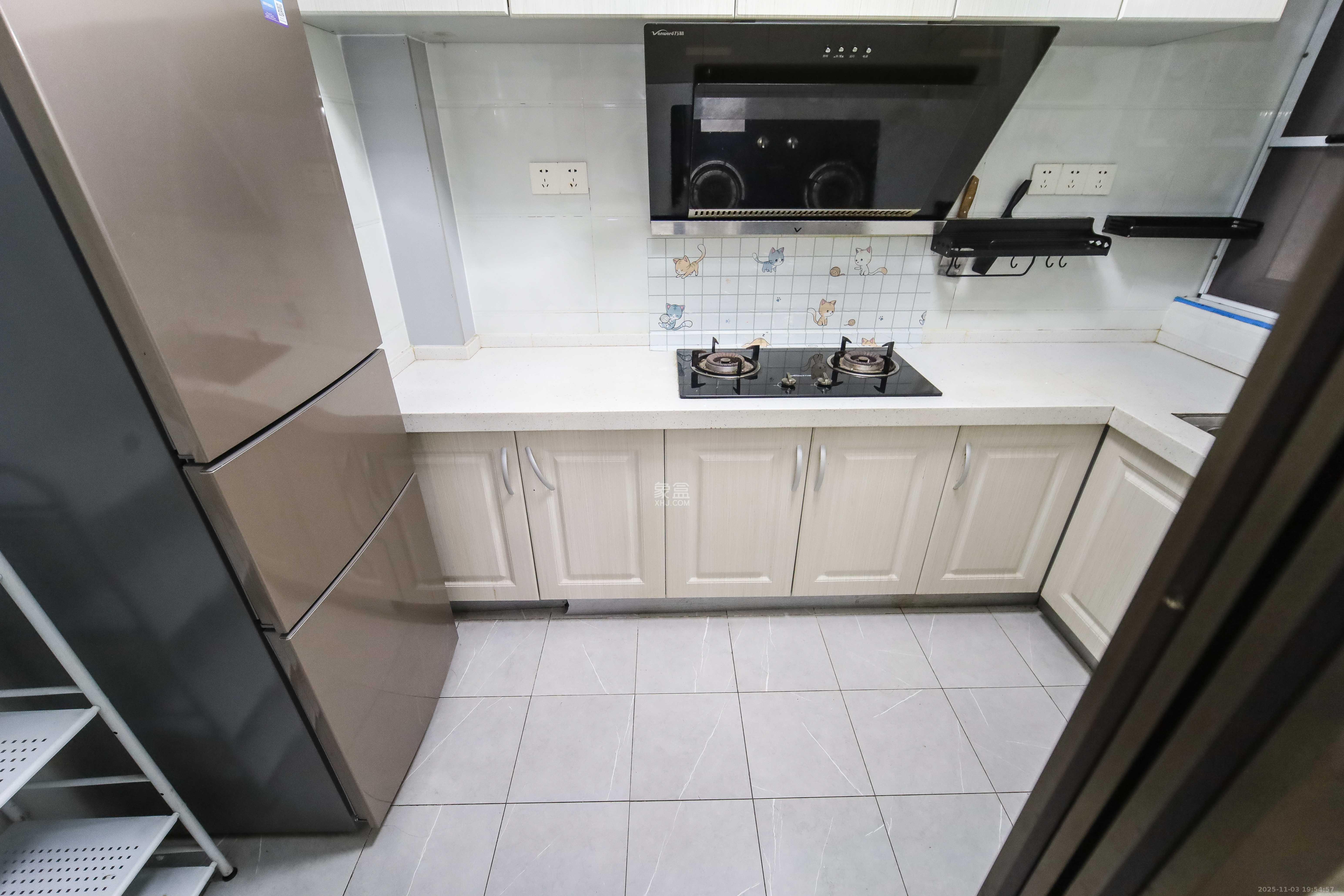 金地格林公馆  3室2厅1卫    88.0万厨房