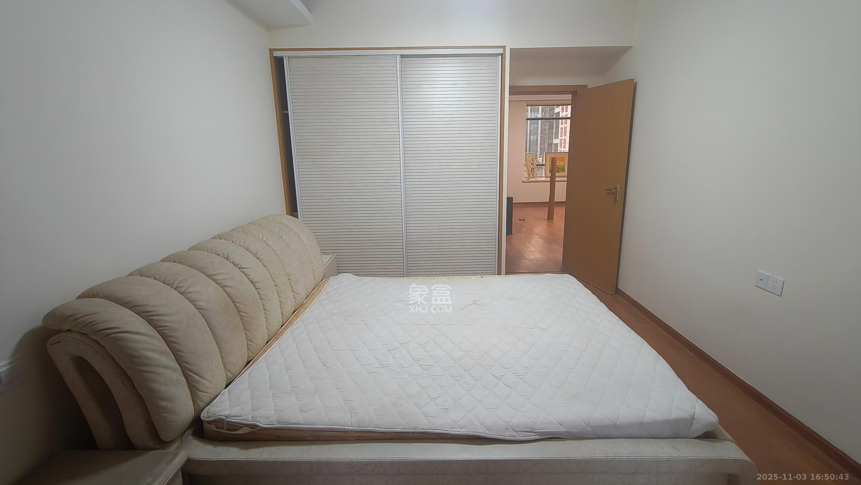 中江国际花城  2室2厅1卫    2500.0元/月室内图