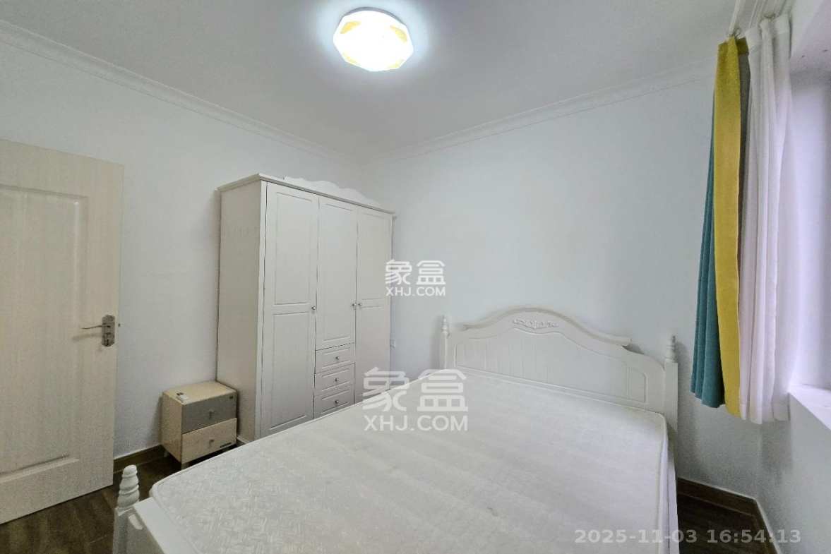 梅溪峰汇(房聚梅溪壹中心) 1室2厅1卫 2600.0元/月 梅溪峰汇(房聚梅溪壹中心) 1室2厅1卫 2600.0元/月室内图