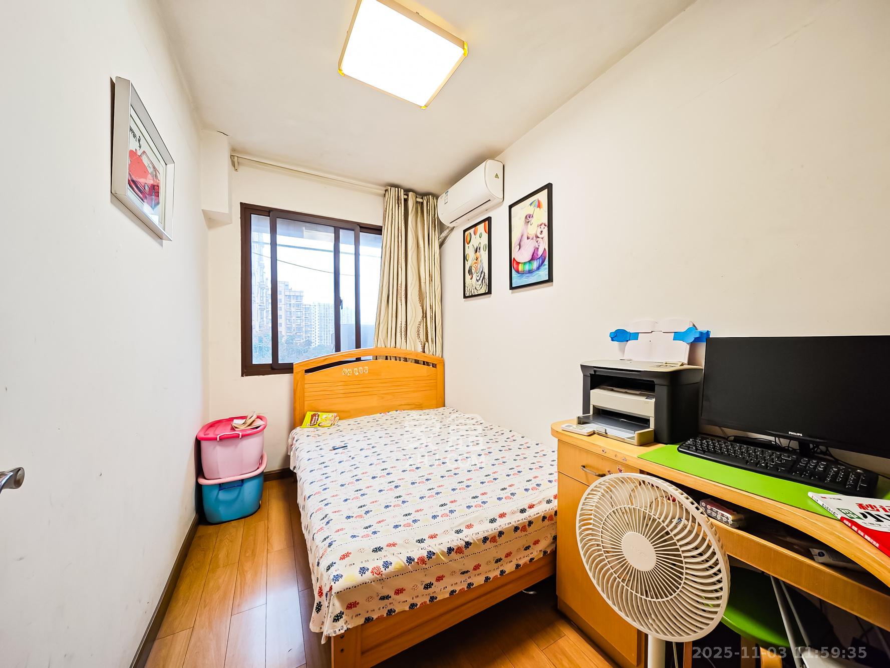 山语城二期  3室2厅1卫    76.8万卧室